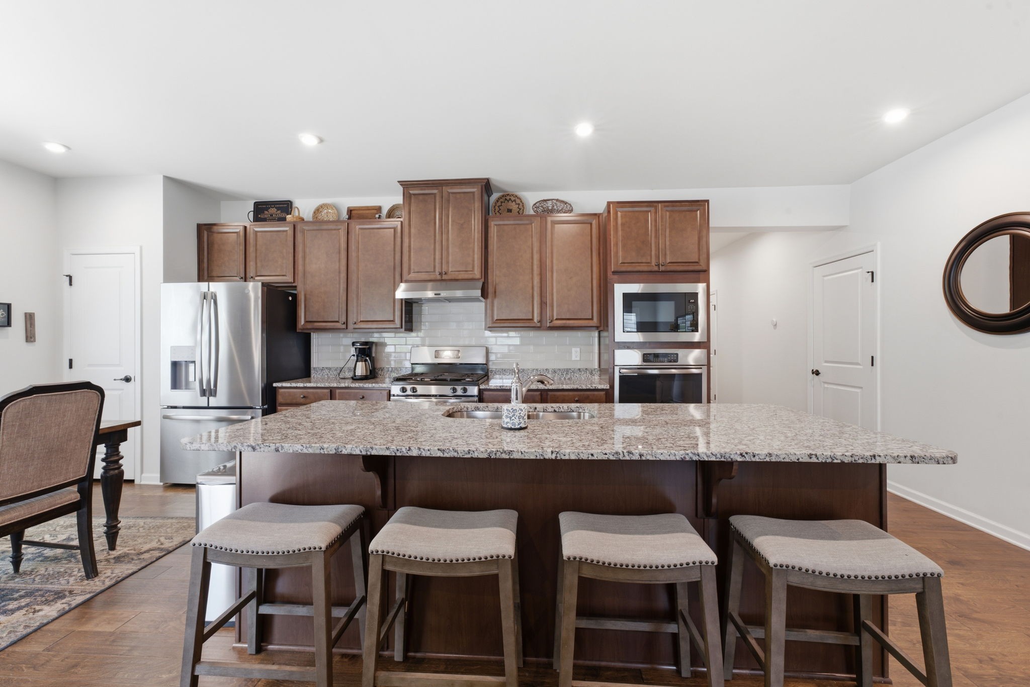 1015 Carnation Dr