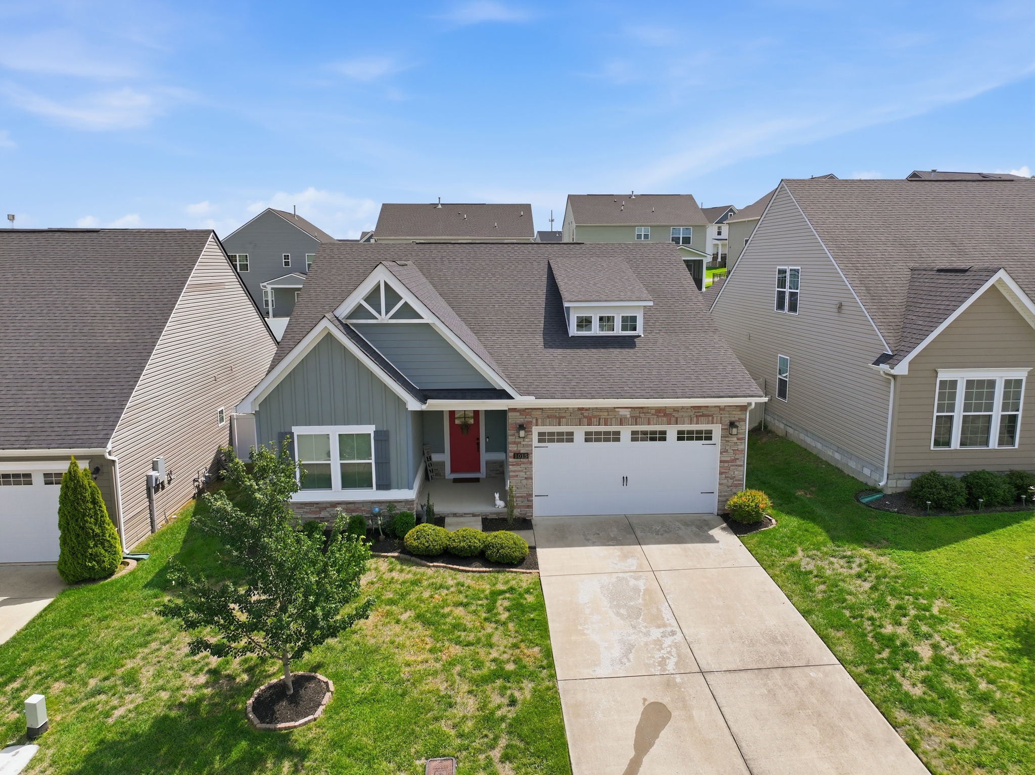 1015 Carnation Dr