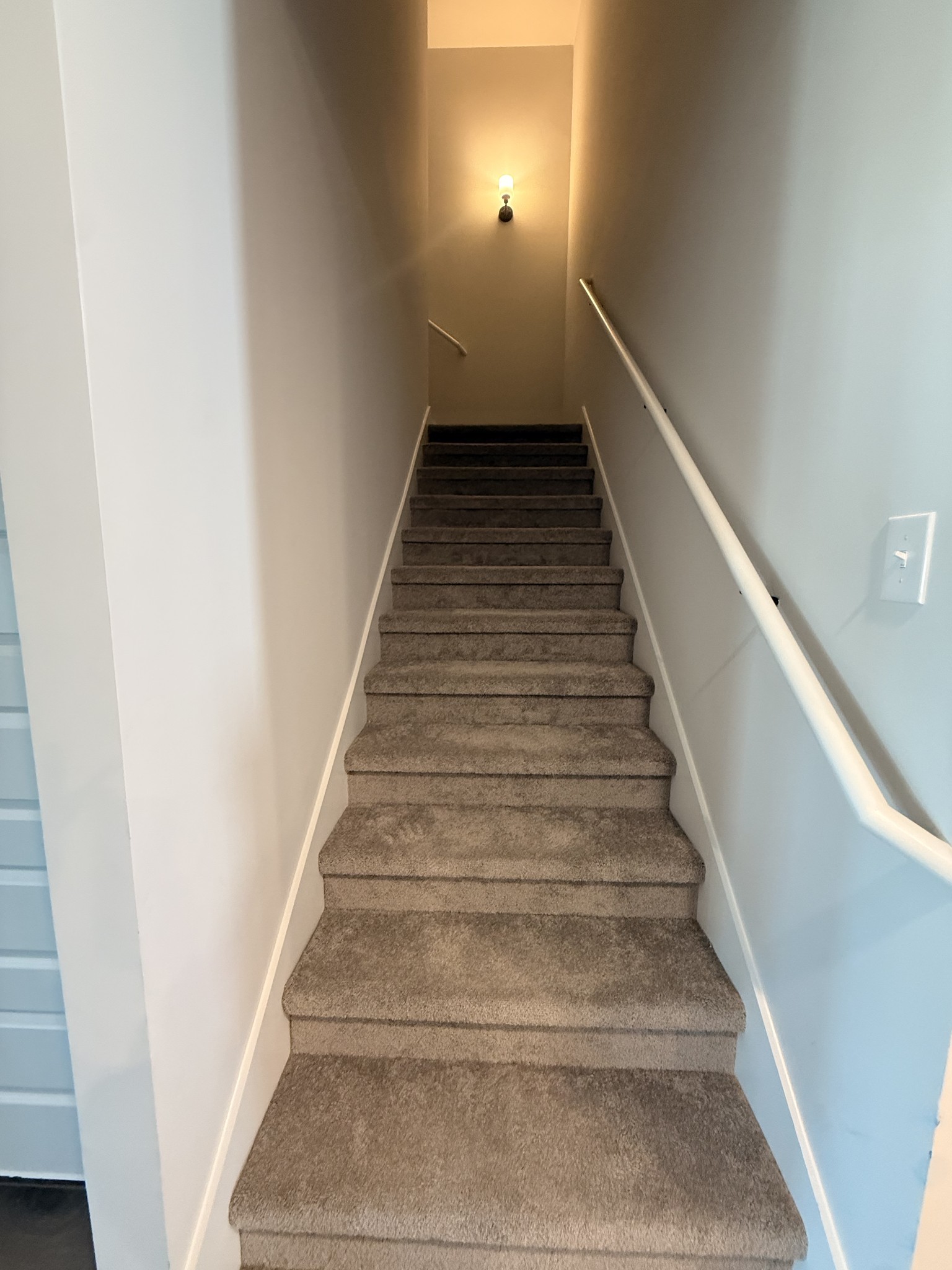 611 Rohan Dr