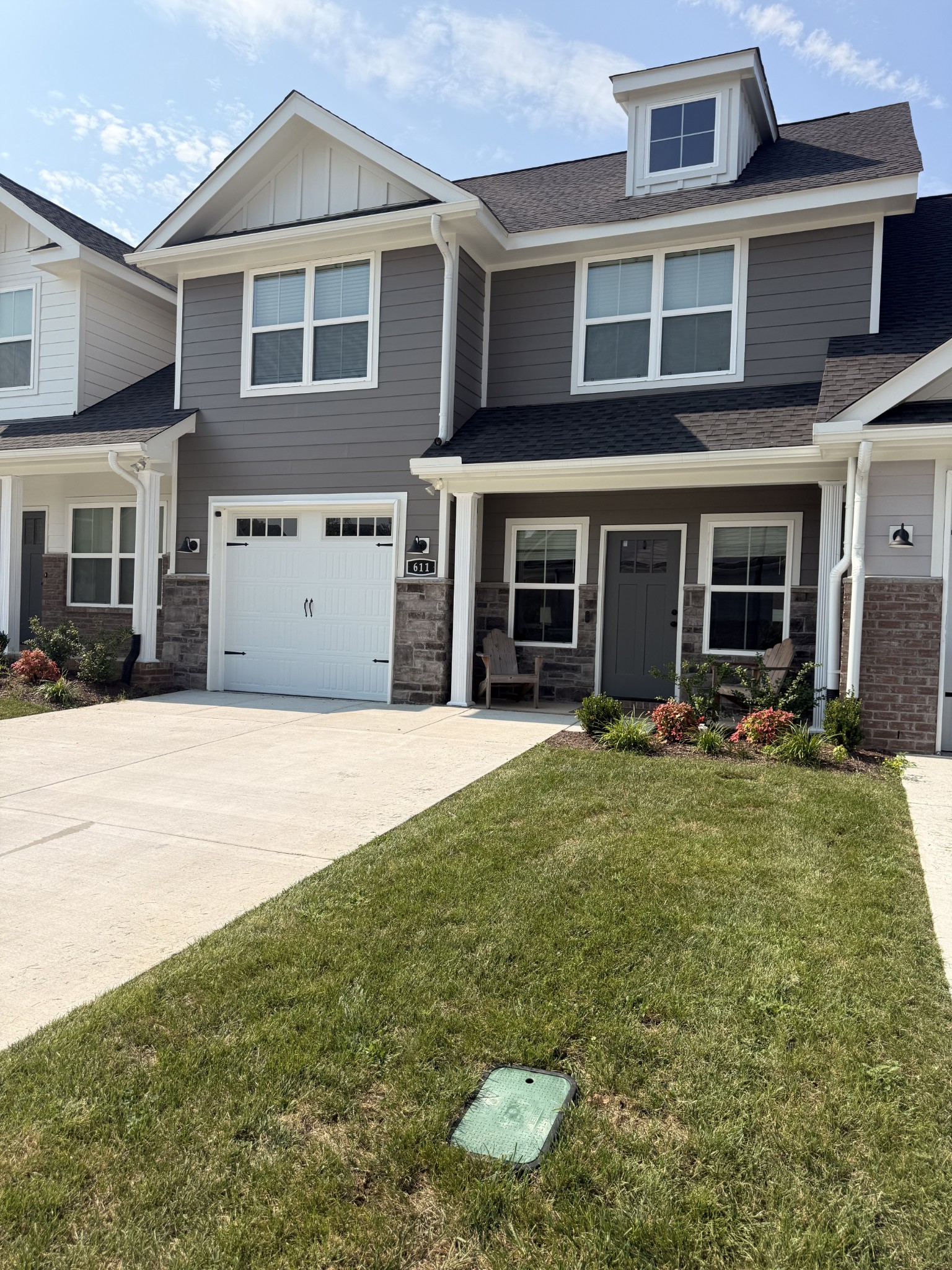 611 Rohan Dr
