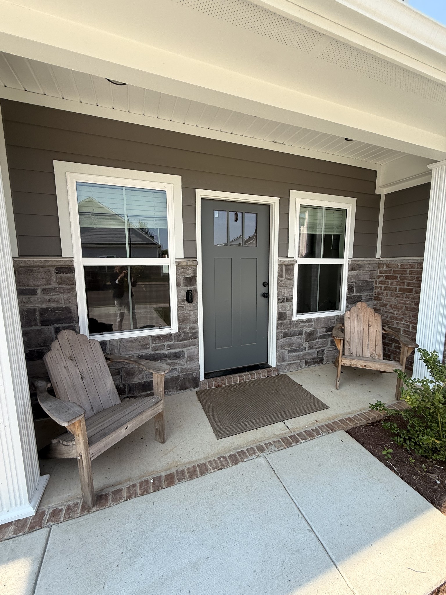 611 Rohan Dr