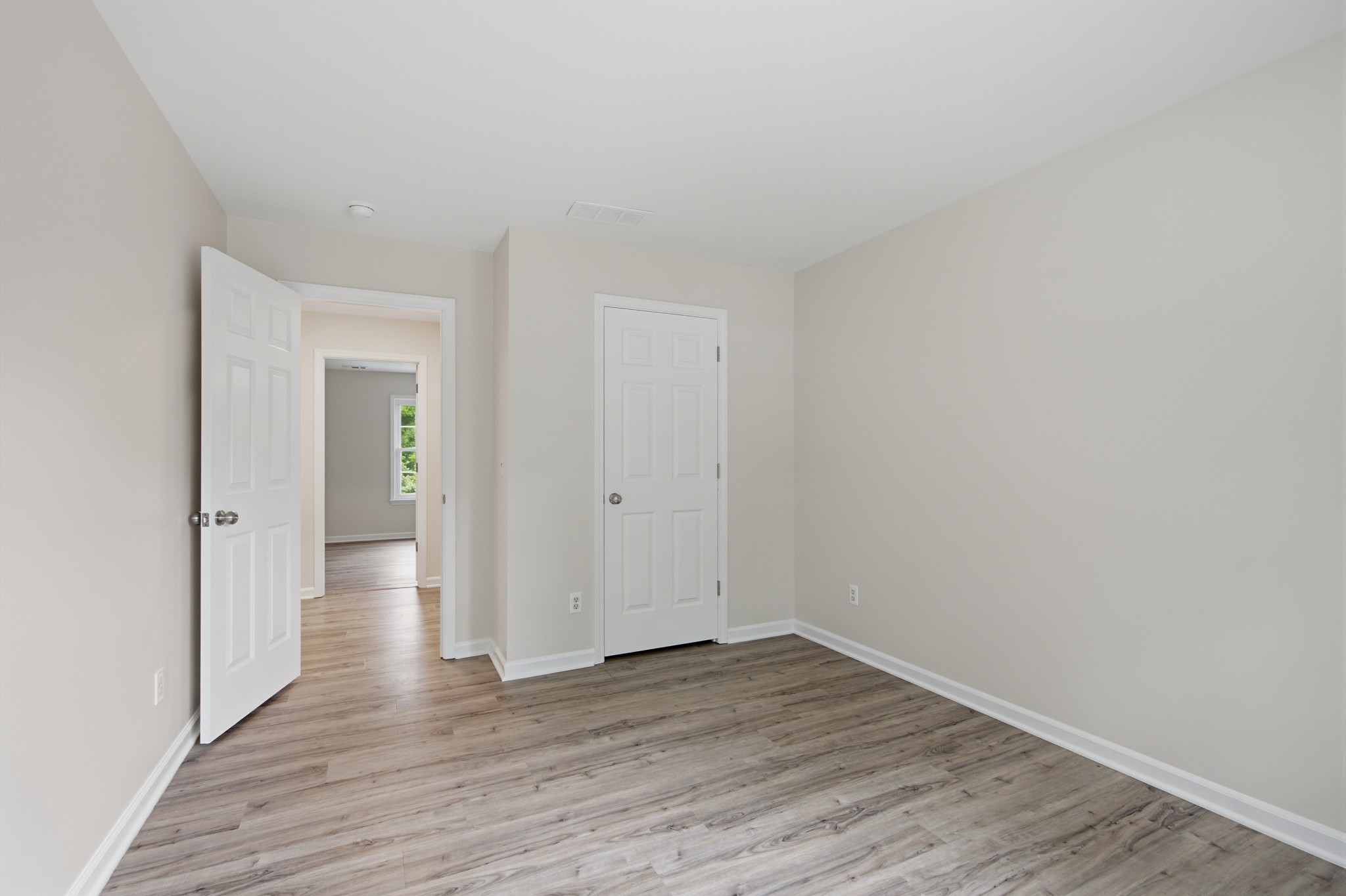 5516 Nevil Pt