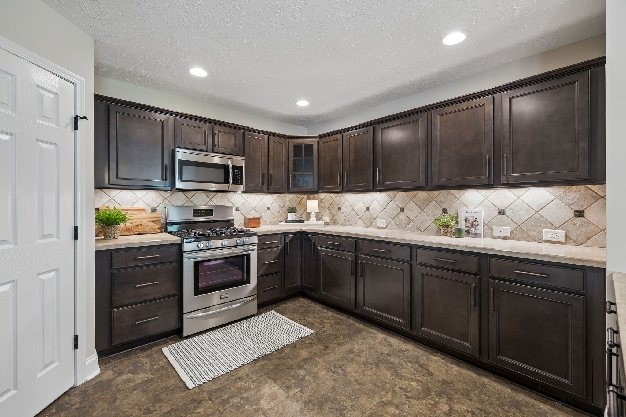 395 Devon Chase Hl Unit: 4201