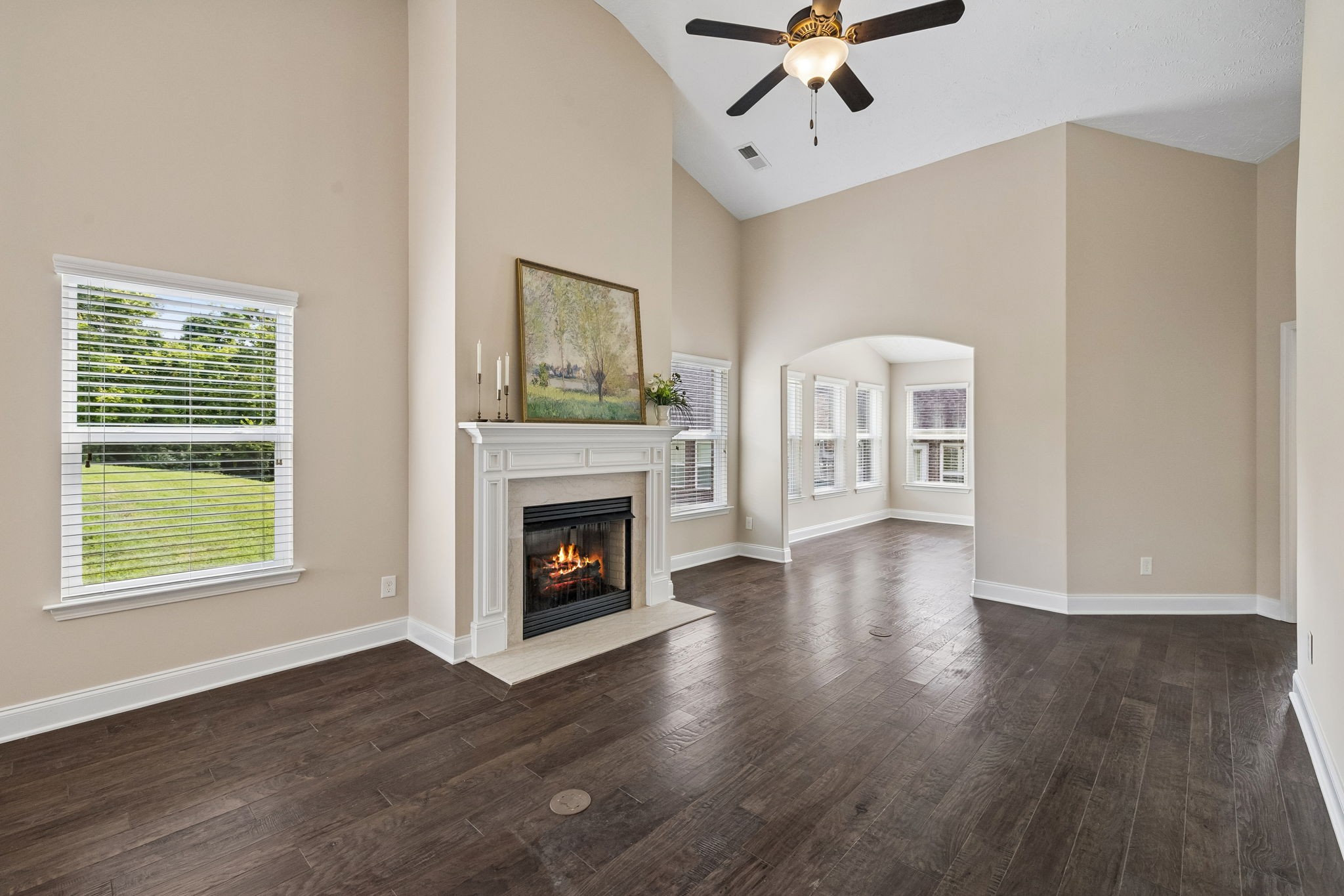 395 Devon Chase Hl Unit: 4201