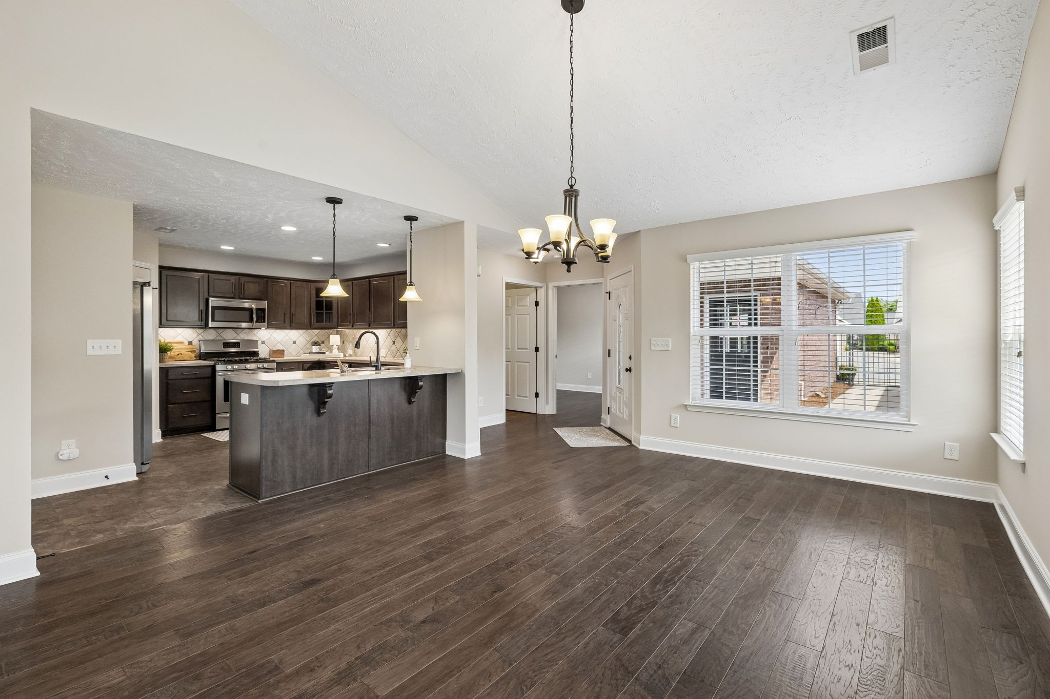 395 Devon Chase Hl Unit: 4201