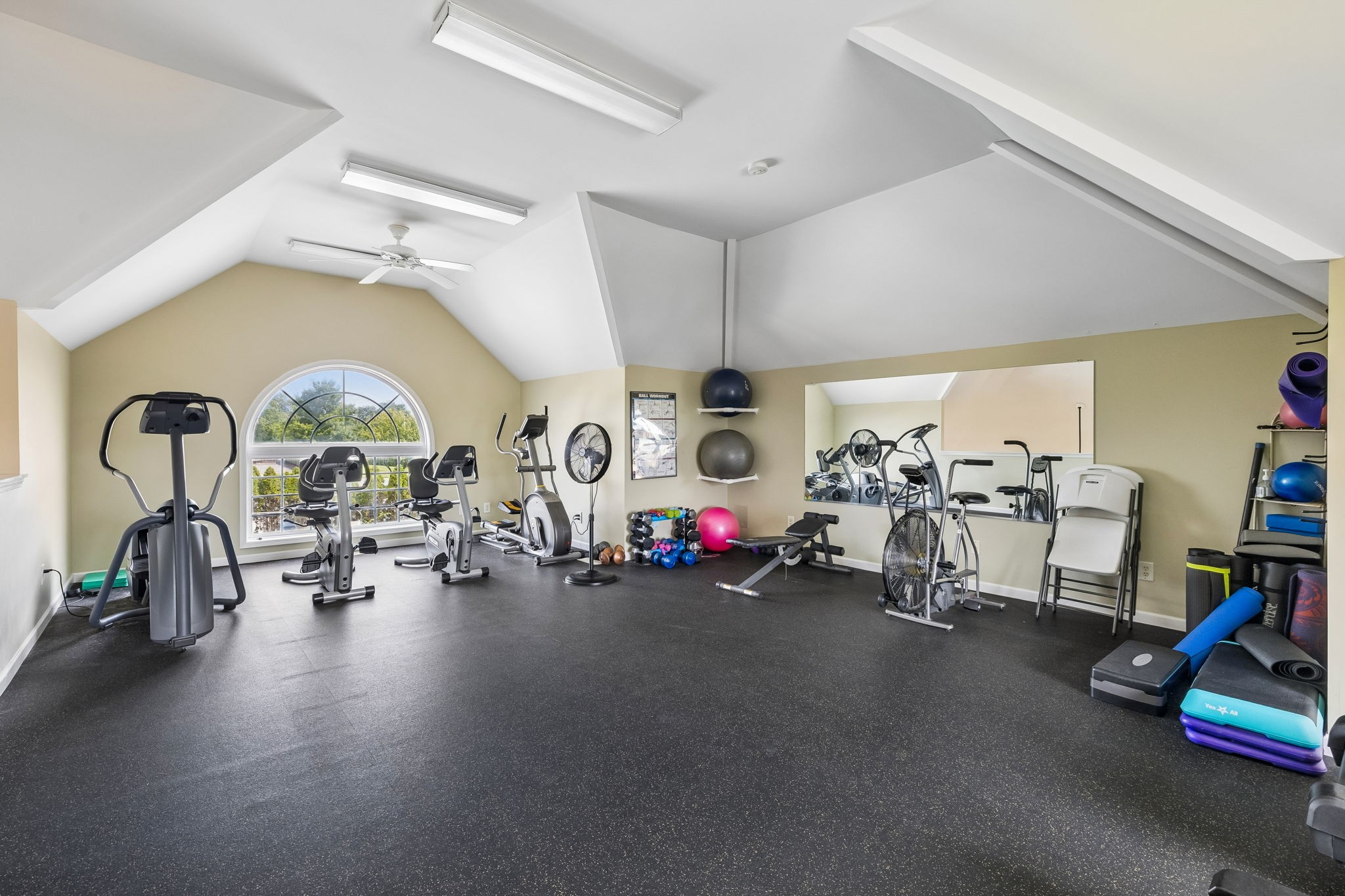 395 Devon Chase Hl Unit: 4201