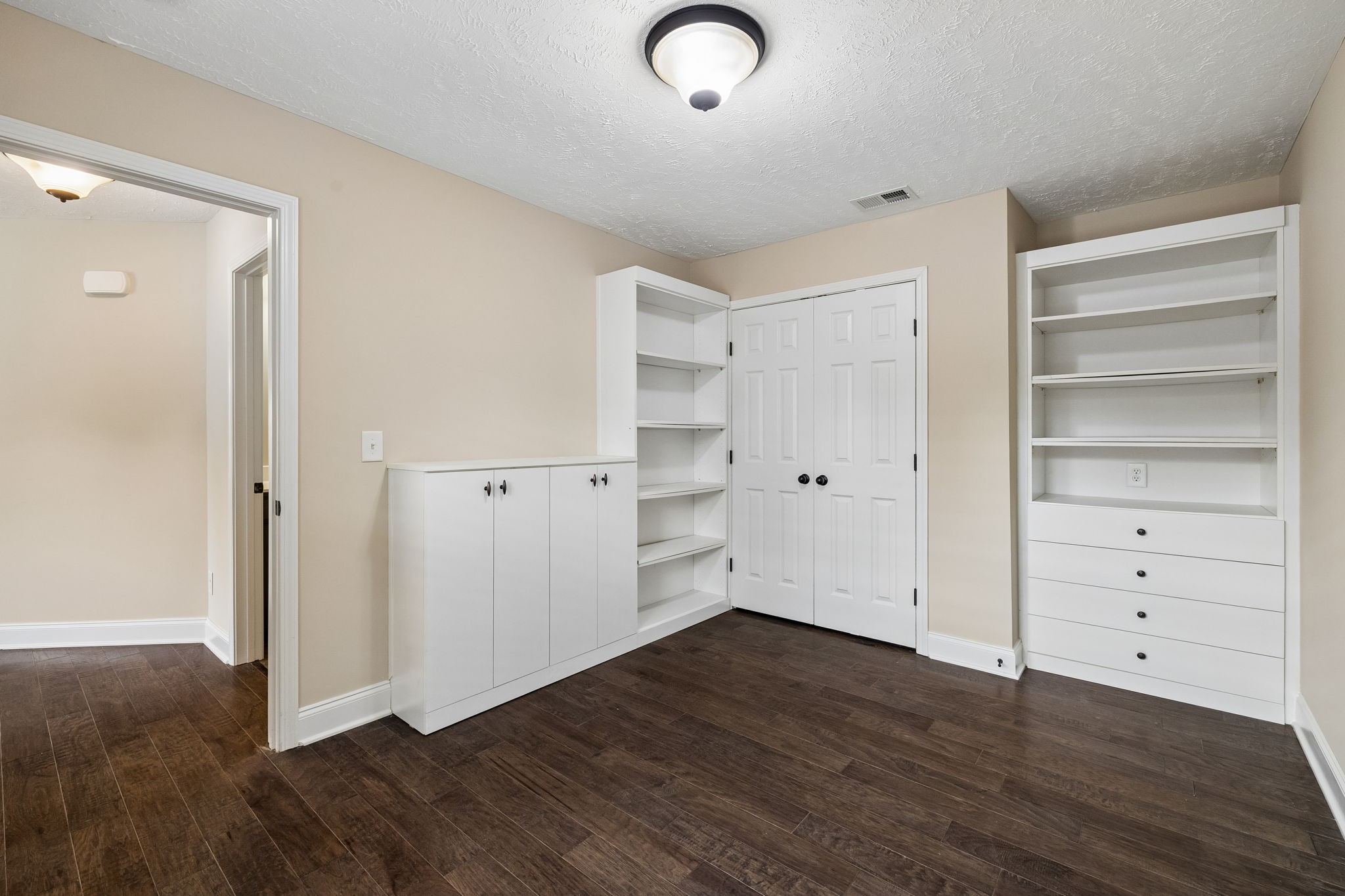 395 Devon Chase Hl Unit: 4201