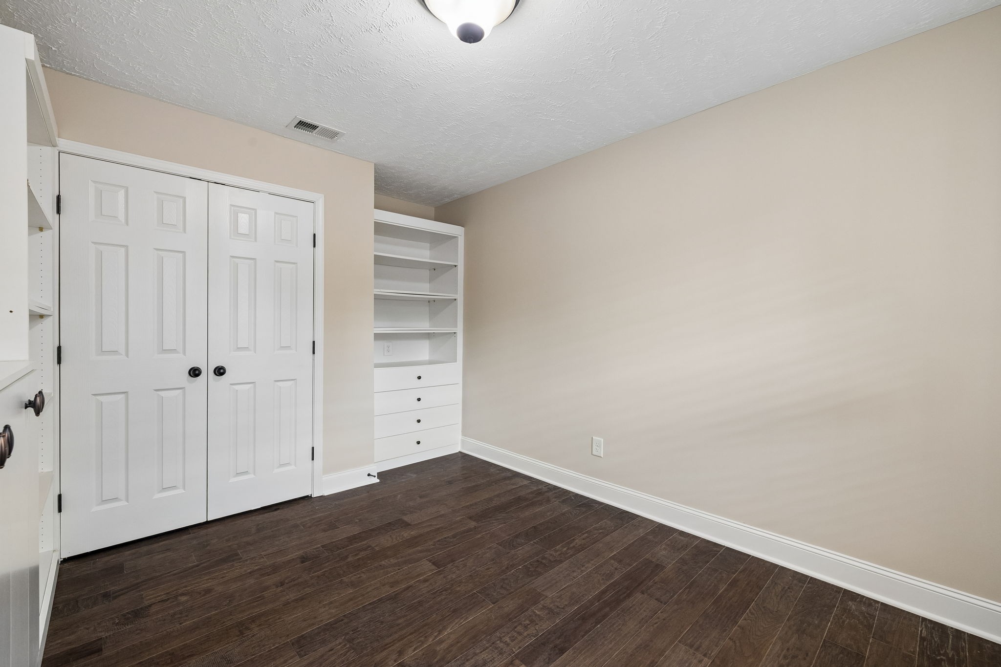 395 Devon Chase Hl Unit: 4201