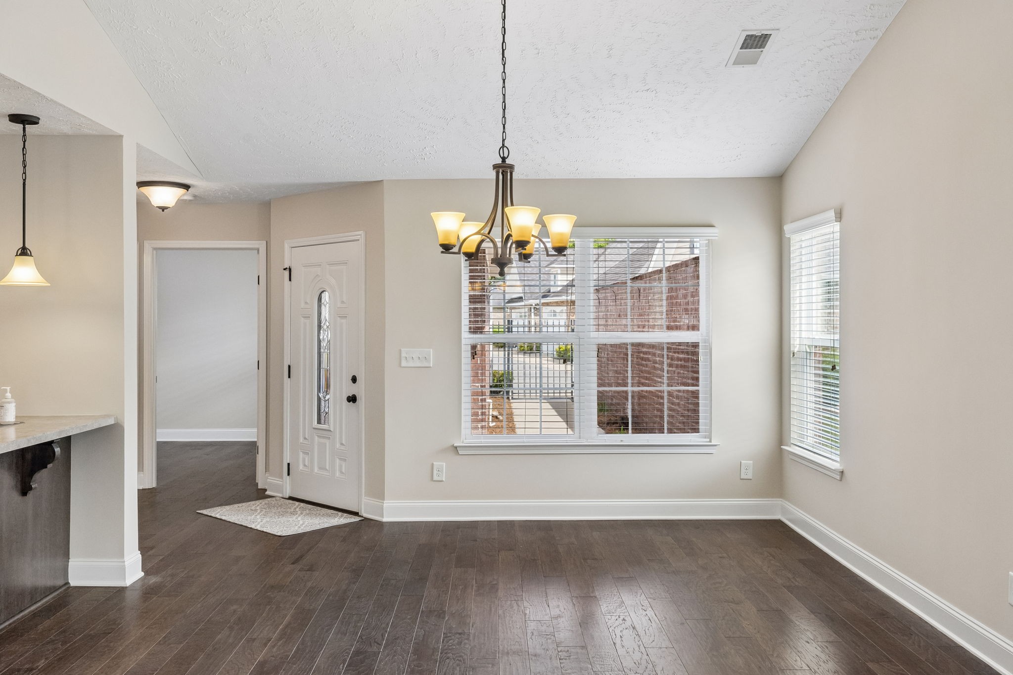395 Devon Chase Hl Unit: 4201