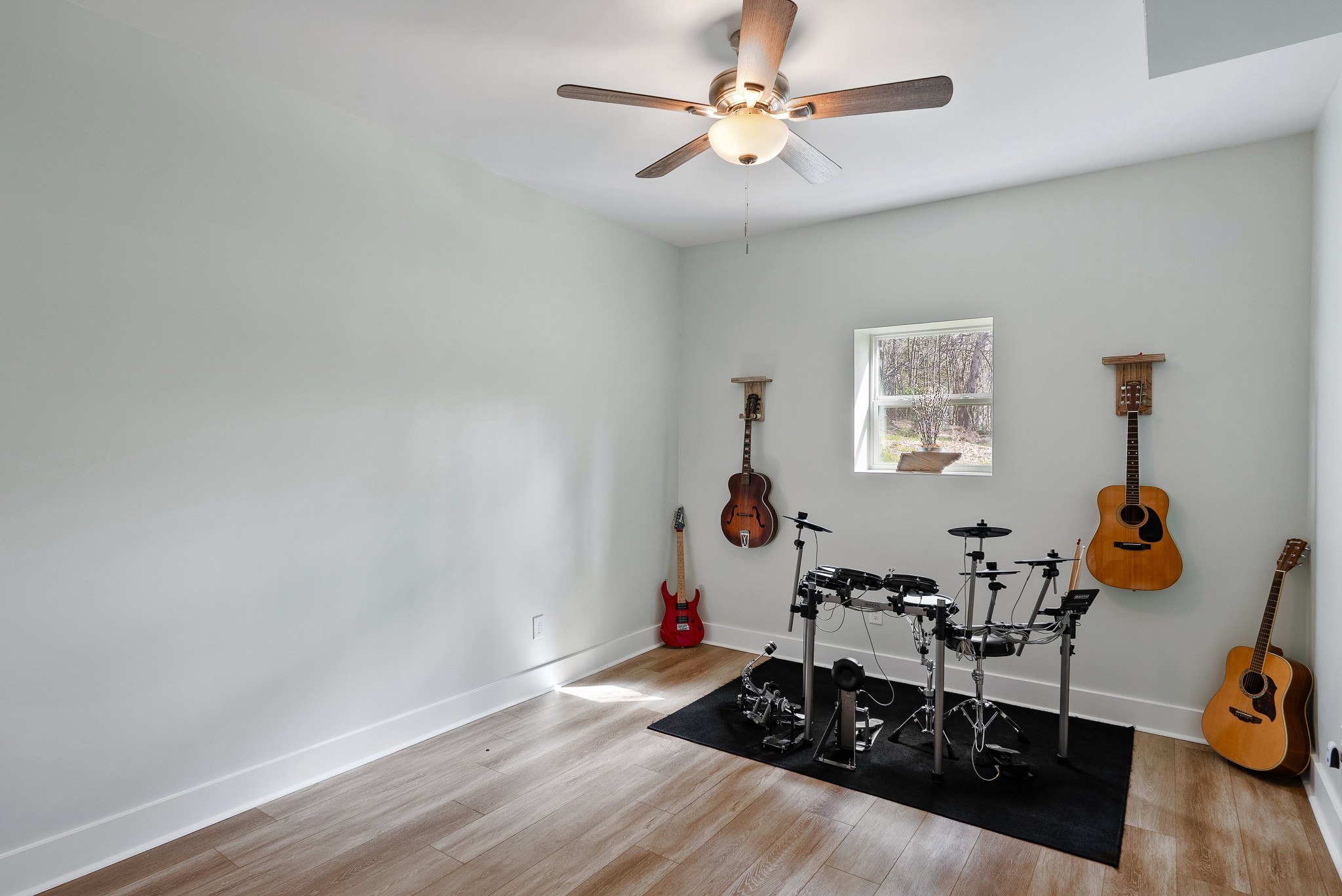 3347 Freeman Hollow Rd