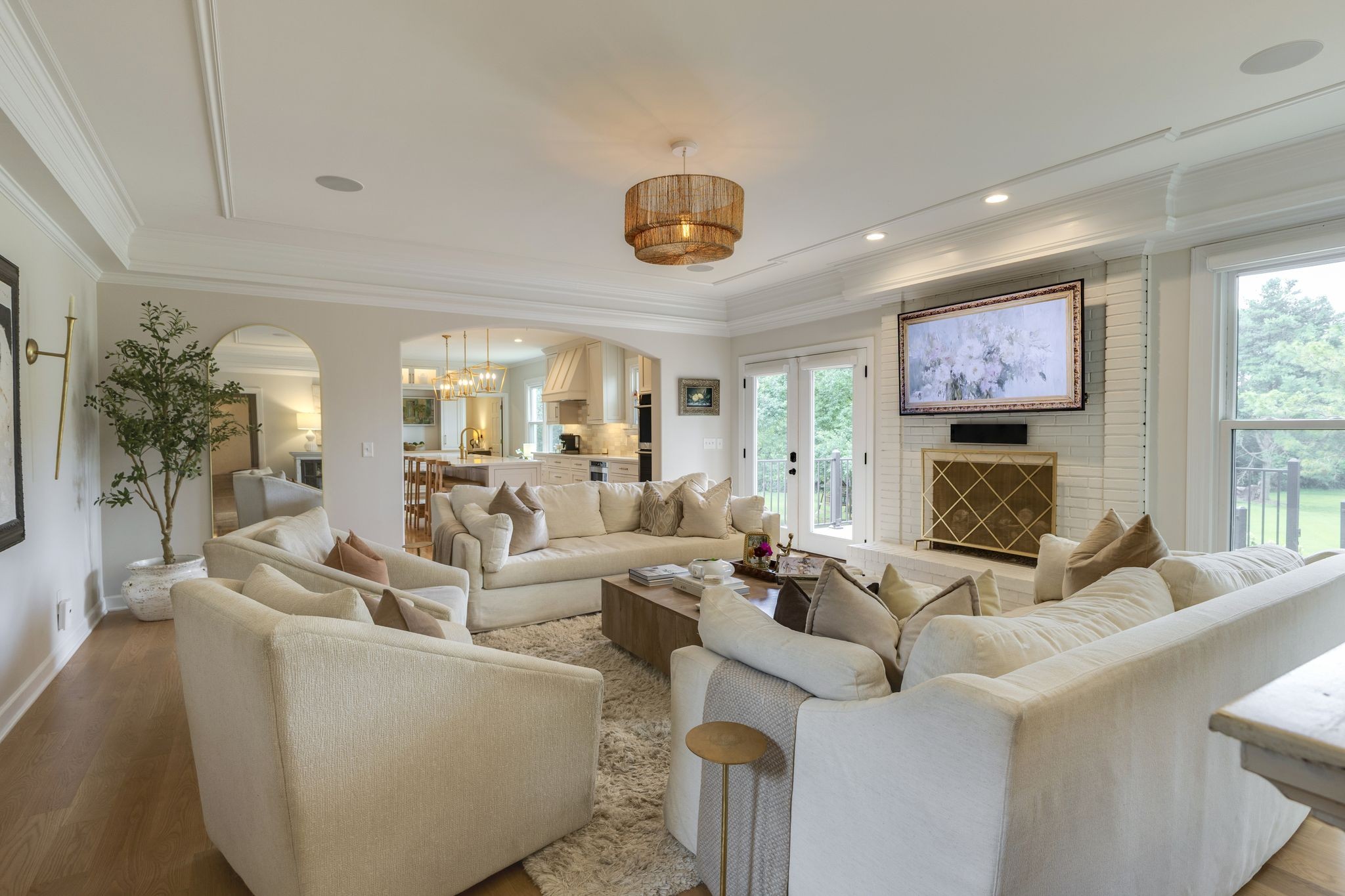 1309 Arrowhead Dr