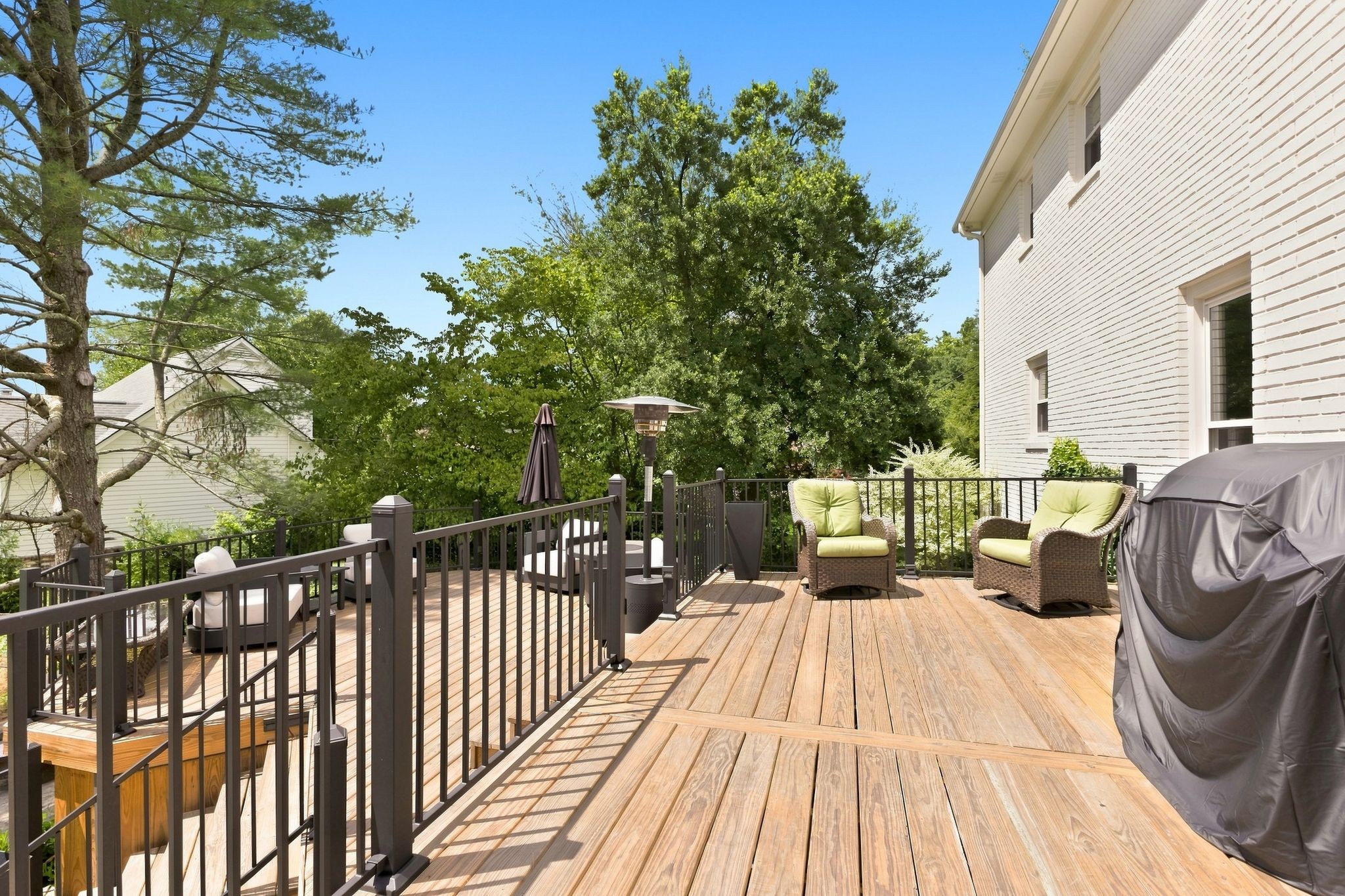 1309 Arrowhead Dr