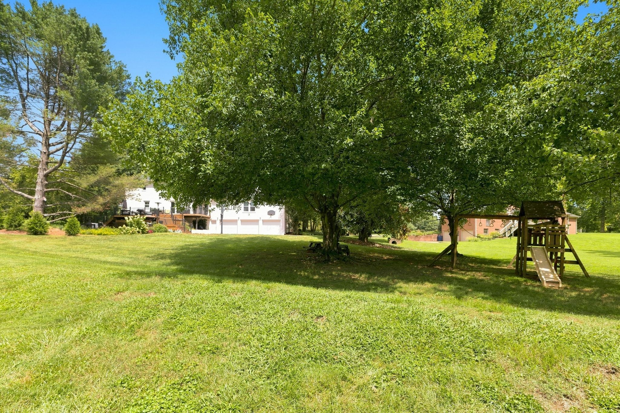 1309 Arrowhead Dr