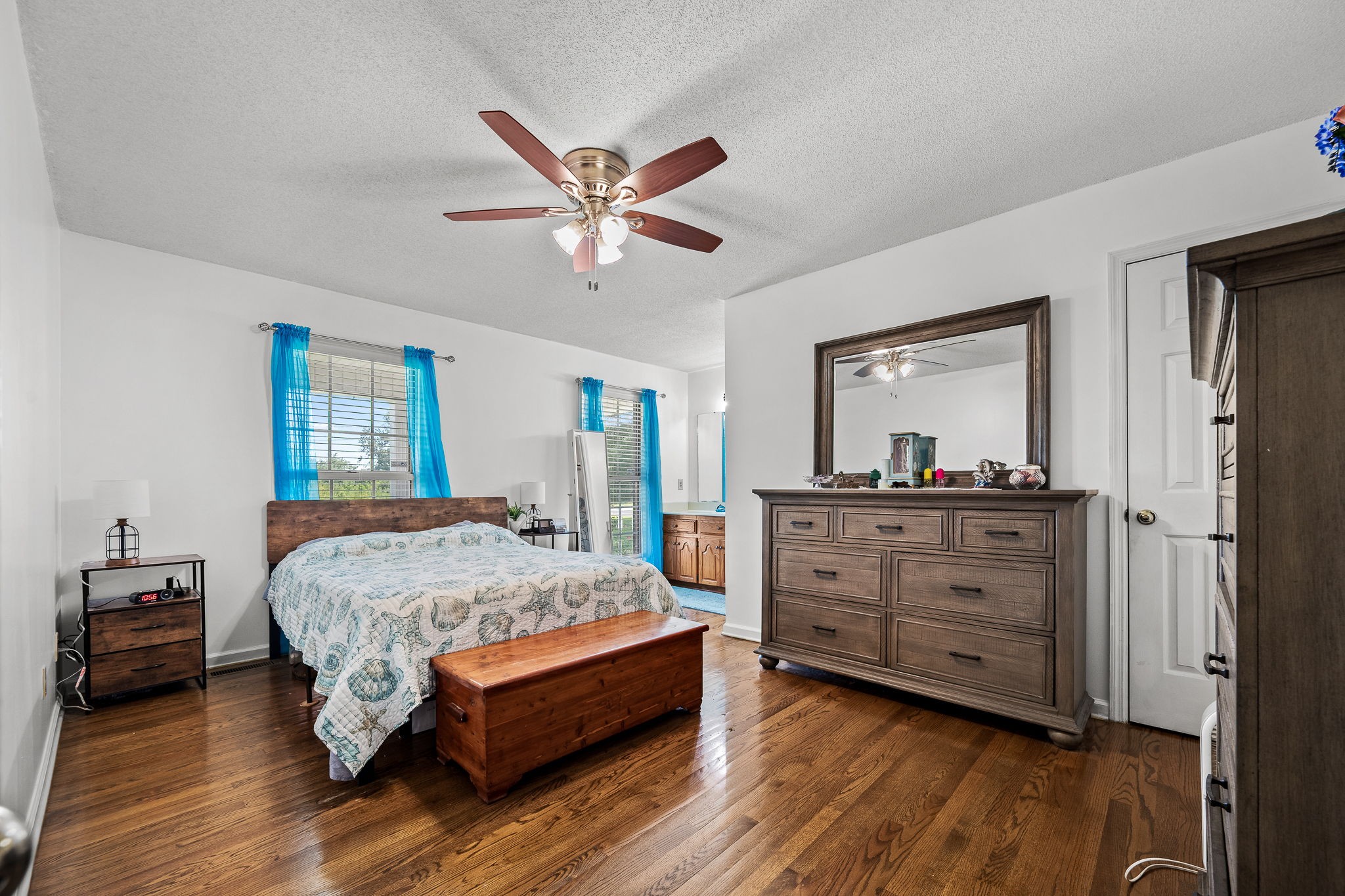 528 W Point Rd