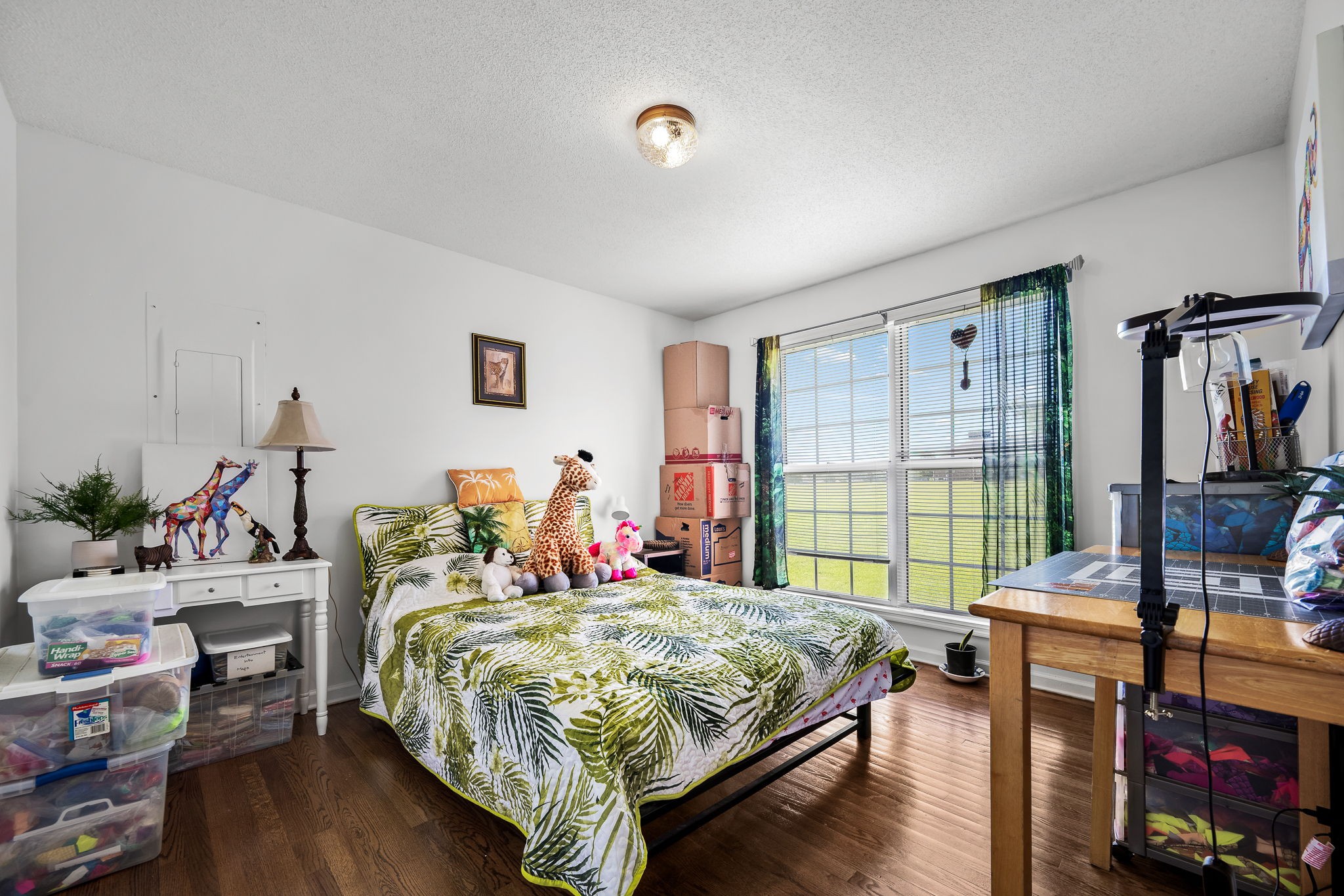 528 W Point Rd