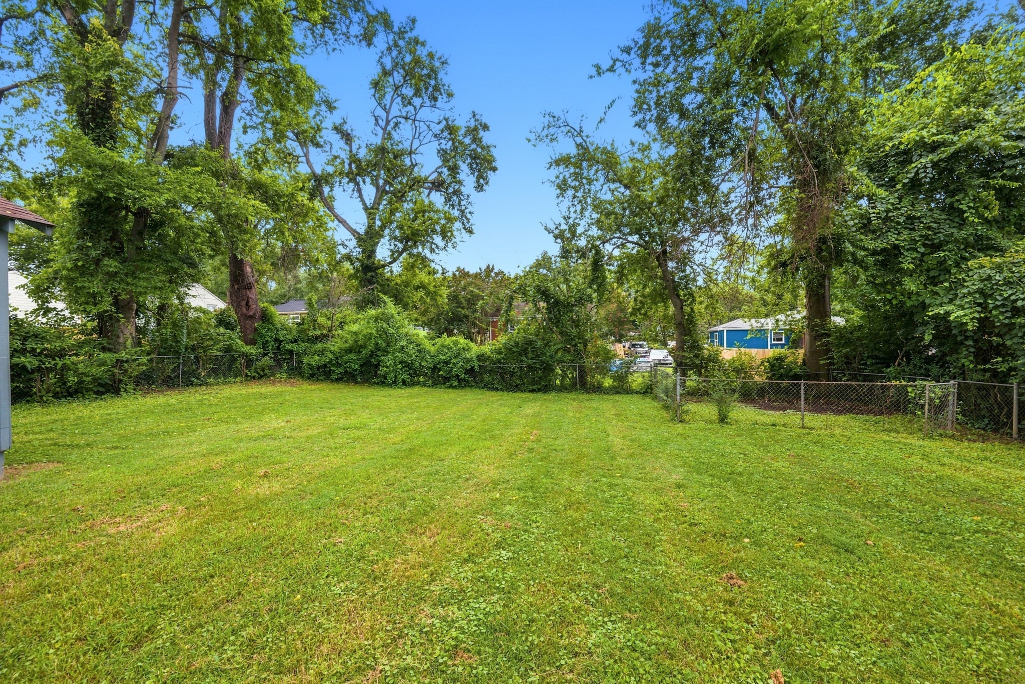 2002 Riverwood Dr