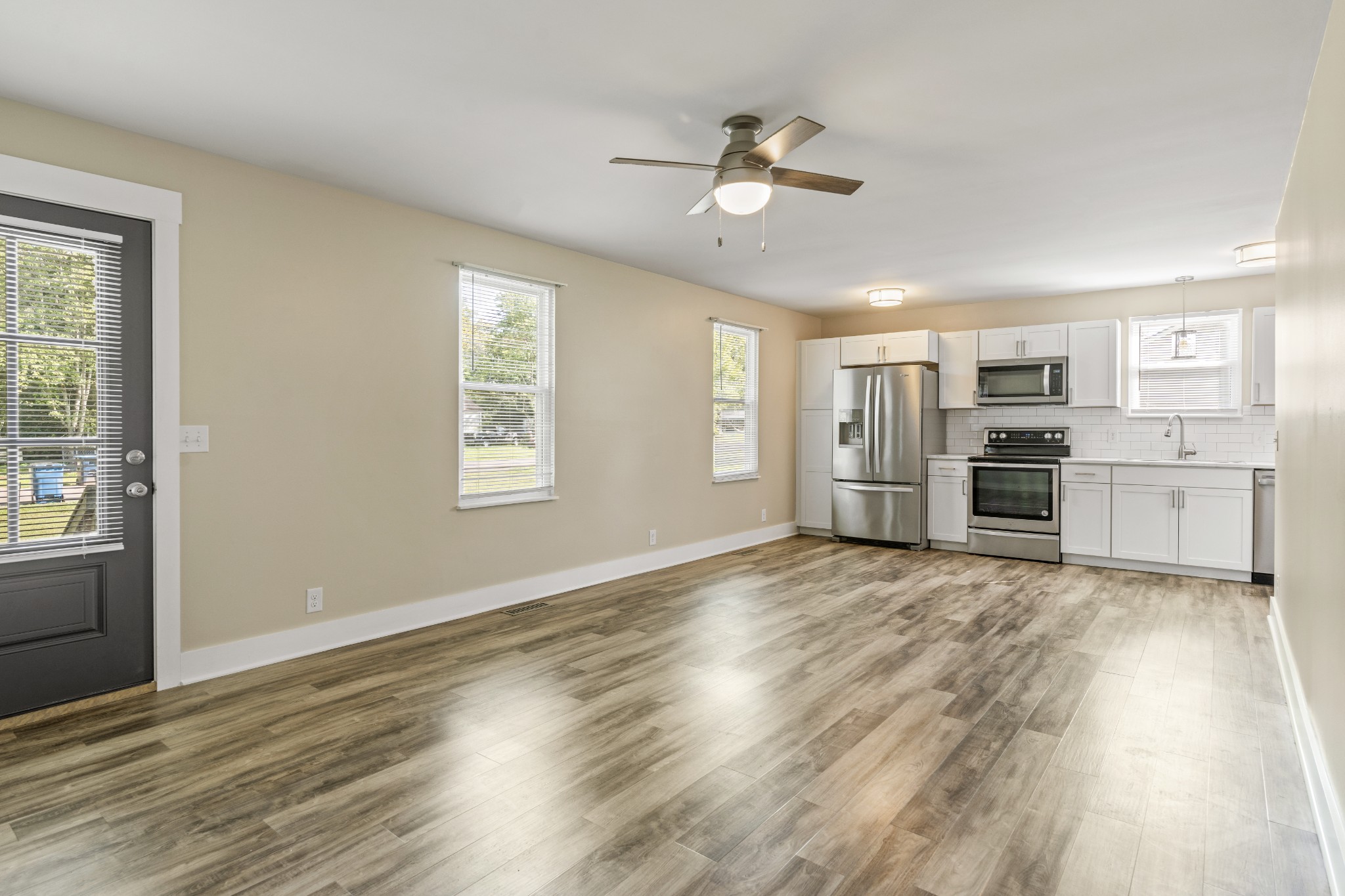 6541 Kari Dr