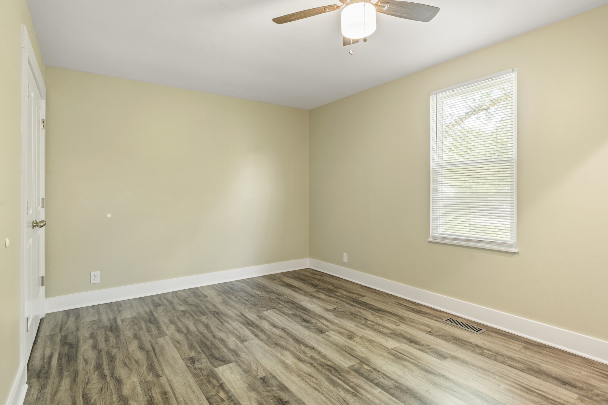 6541 Kari Dr