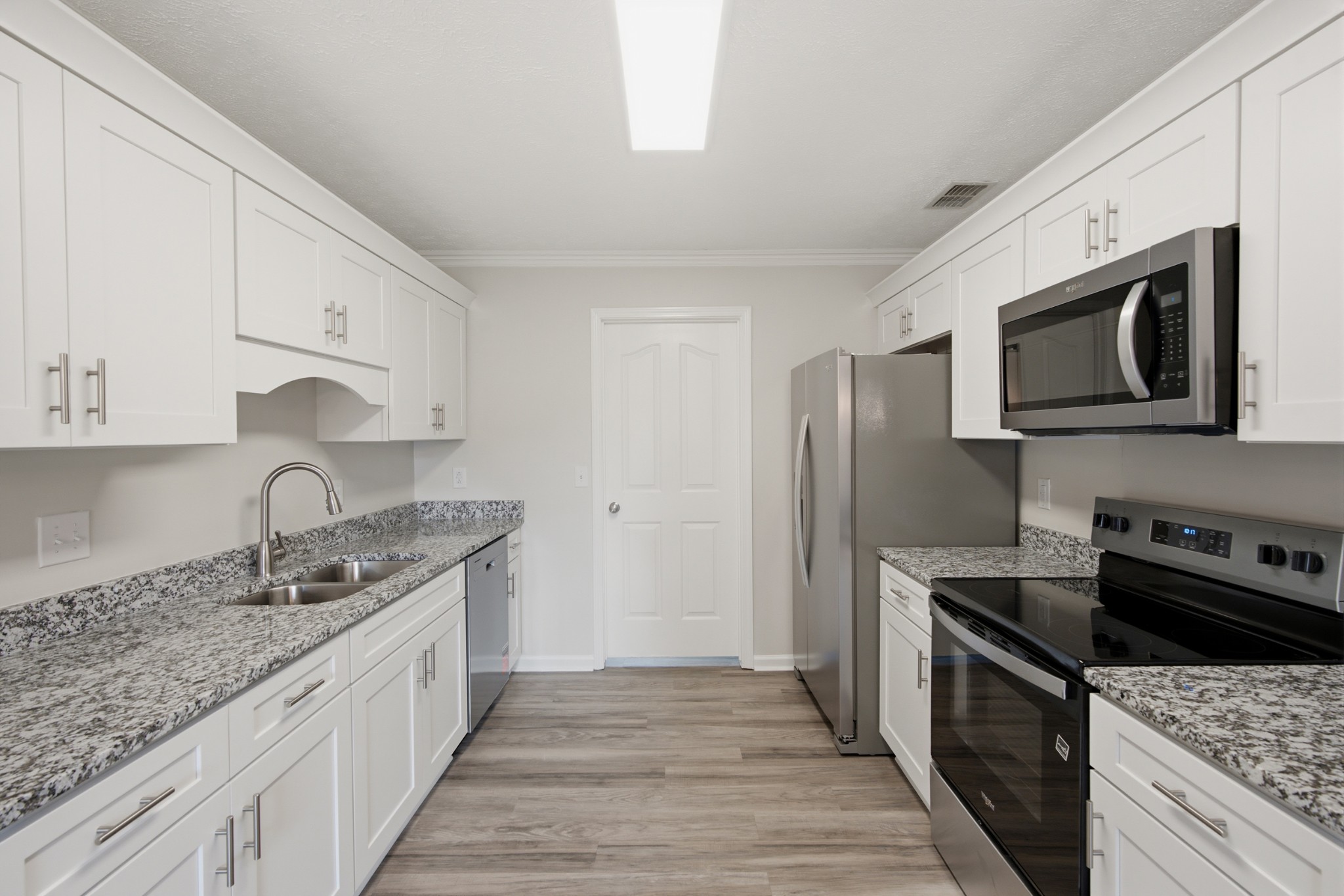 2814 Wellington Pl