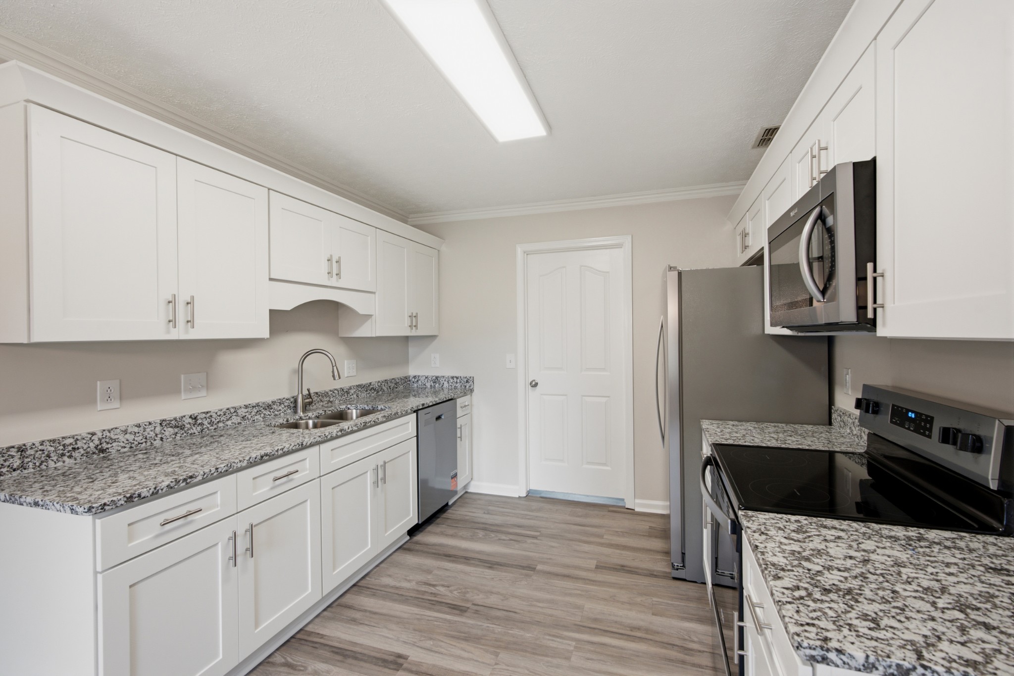2814 Wellington Pl