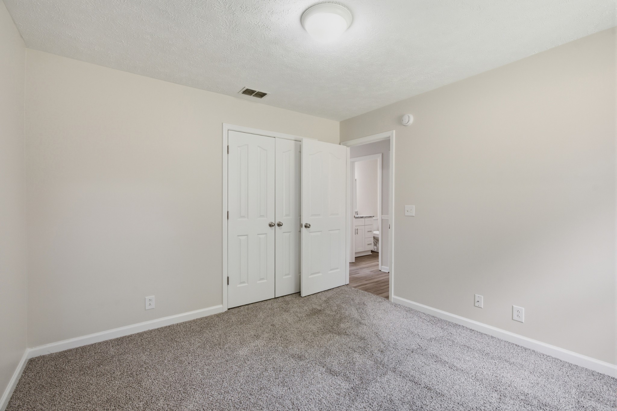 2814 Wellington Pl