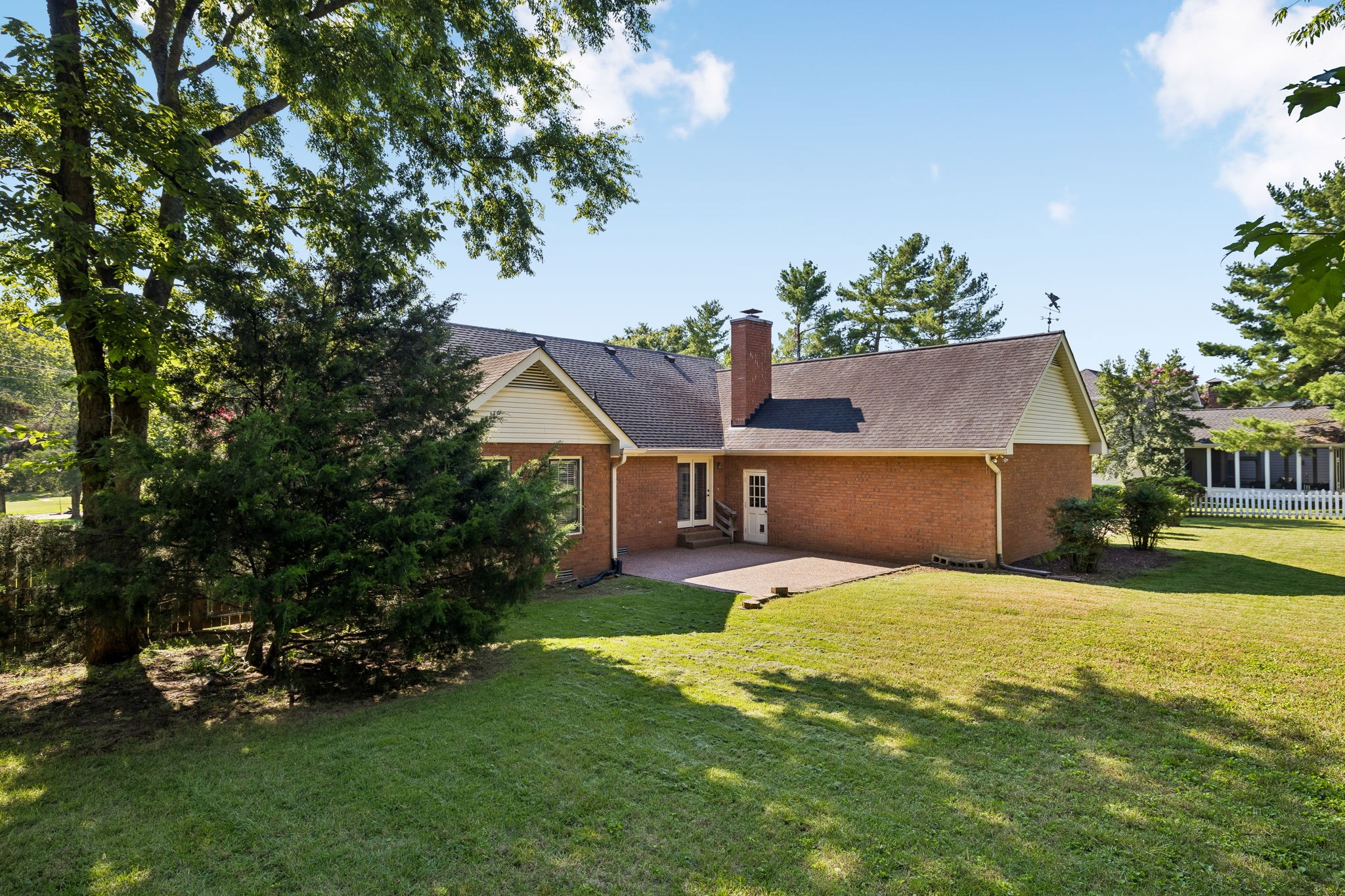 6617 N Creekwood Drive