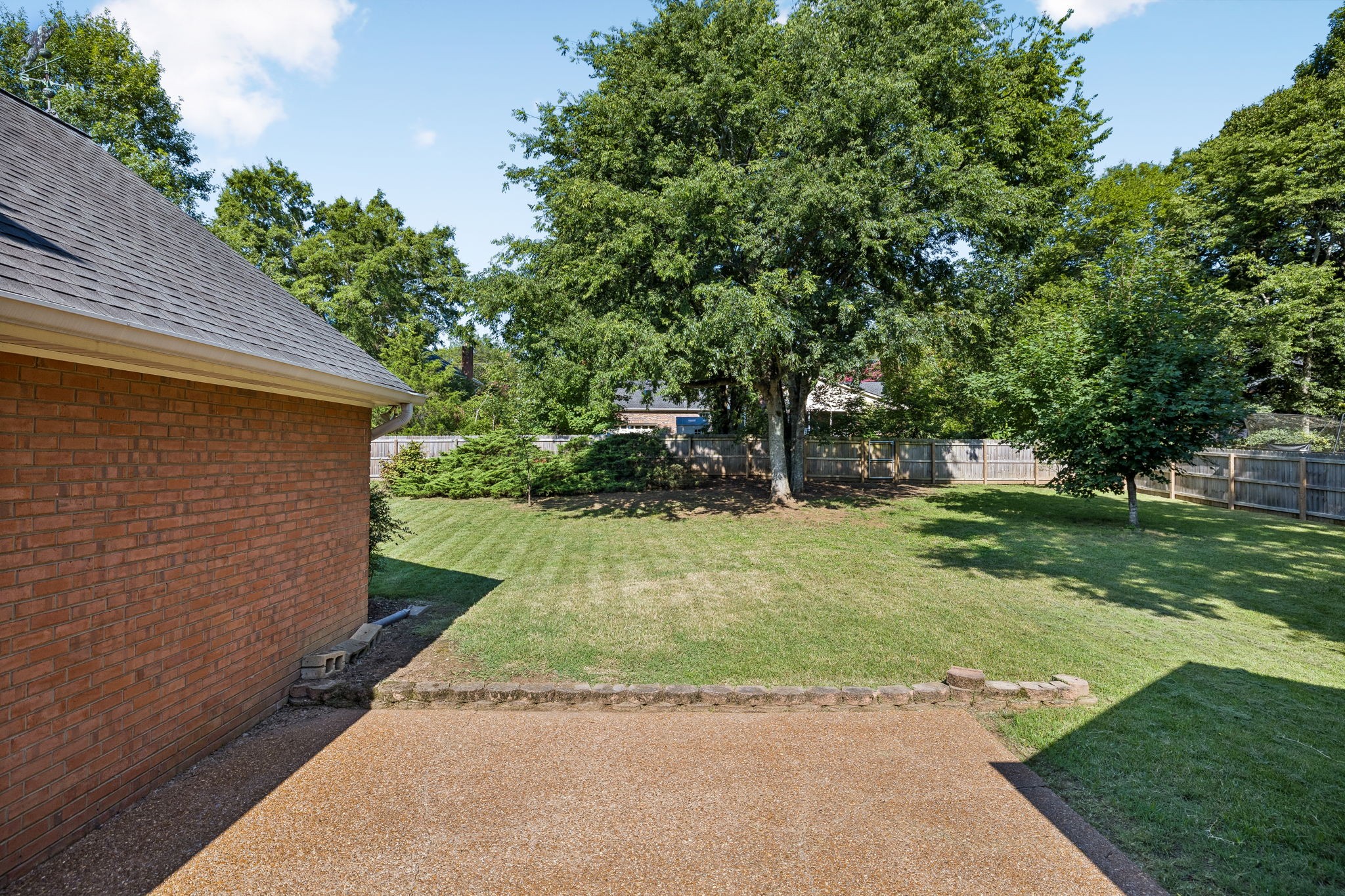6617 N Creekwood Drive