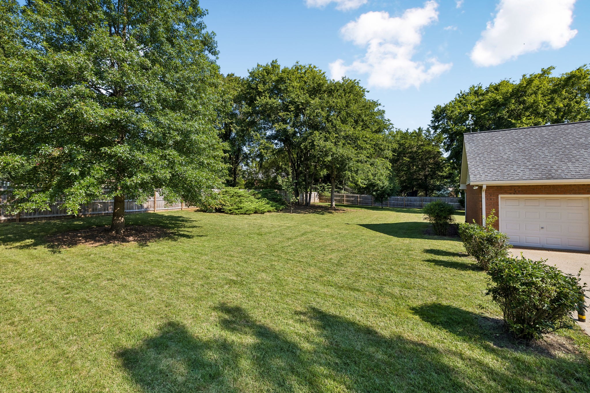 6617 N Creekwood Drive