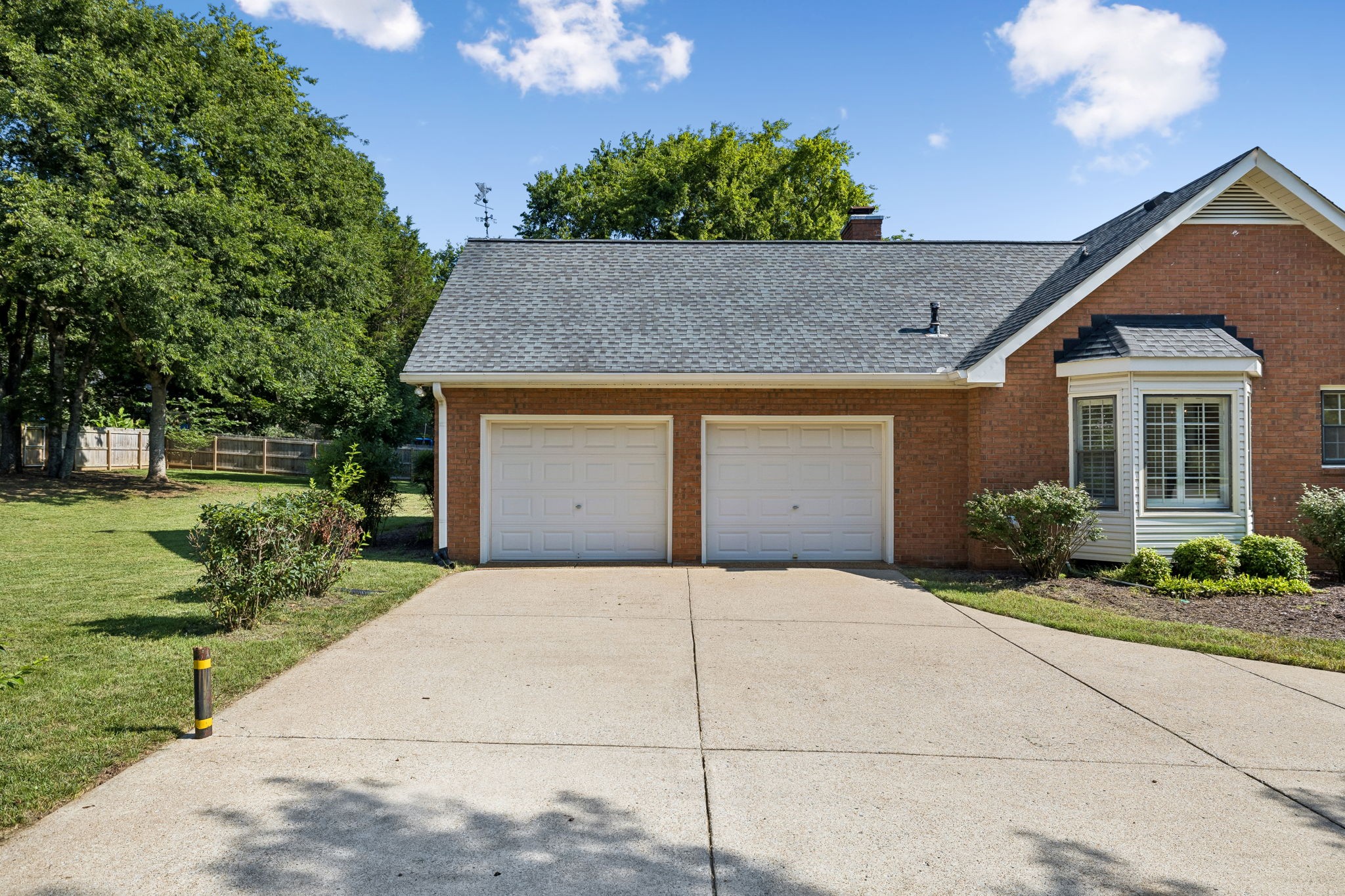 6617 N Creekwood Drive