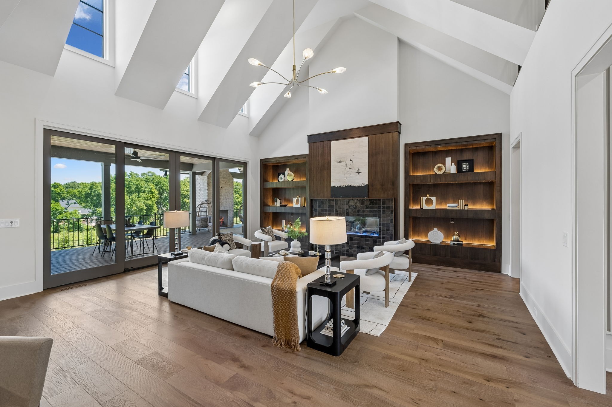 8106 Turning Point Dr