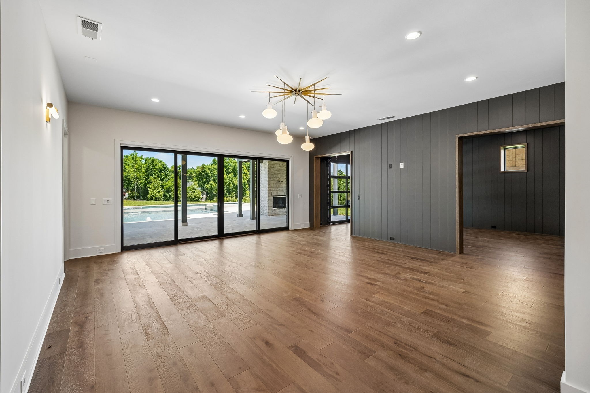8106 Turning Point Dr