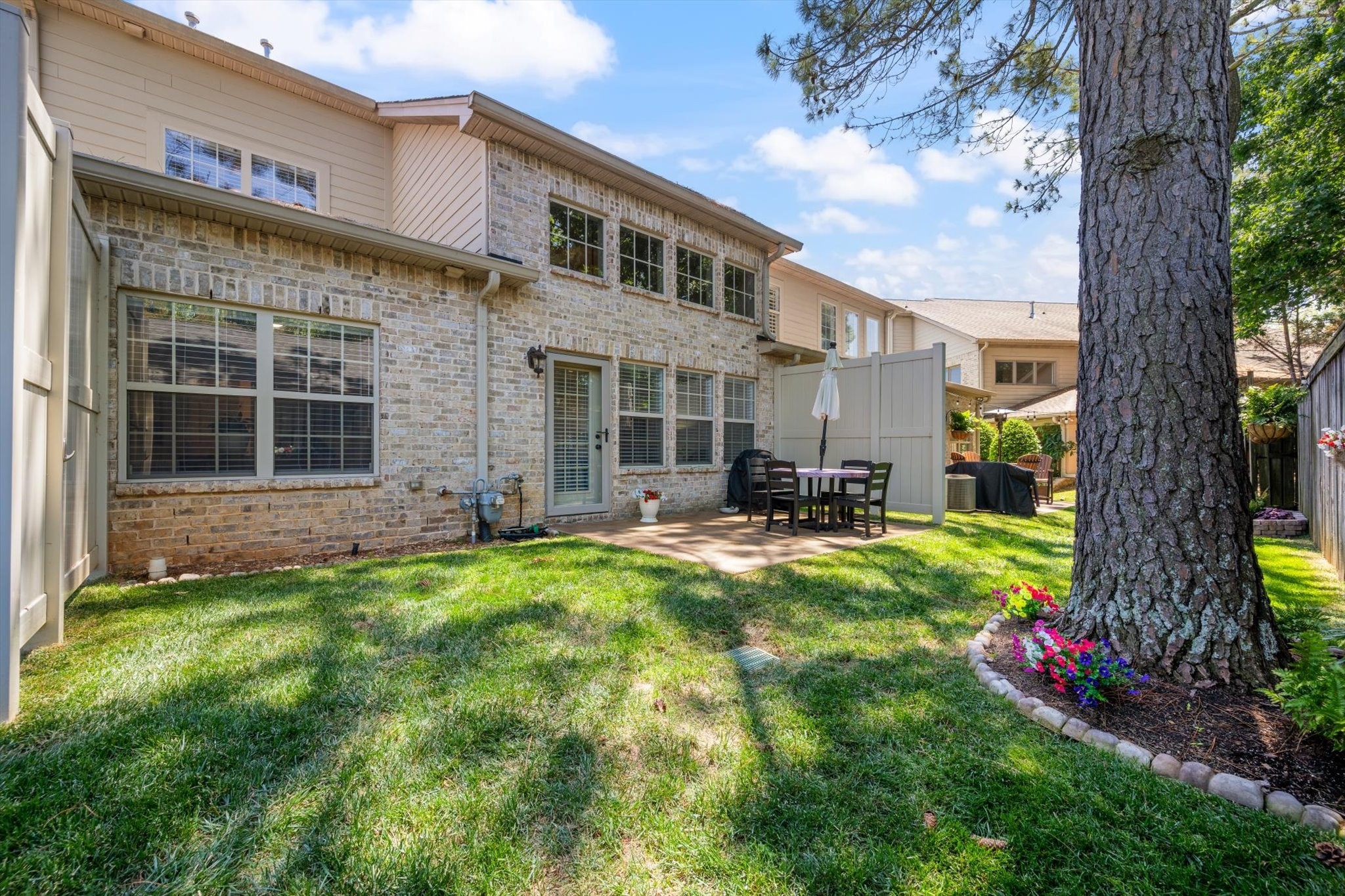 2331 River Terrace Dr