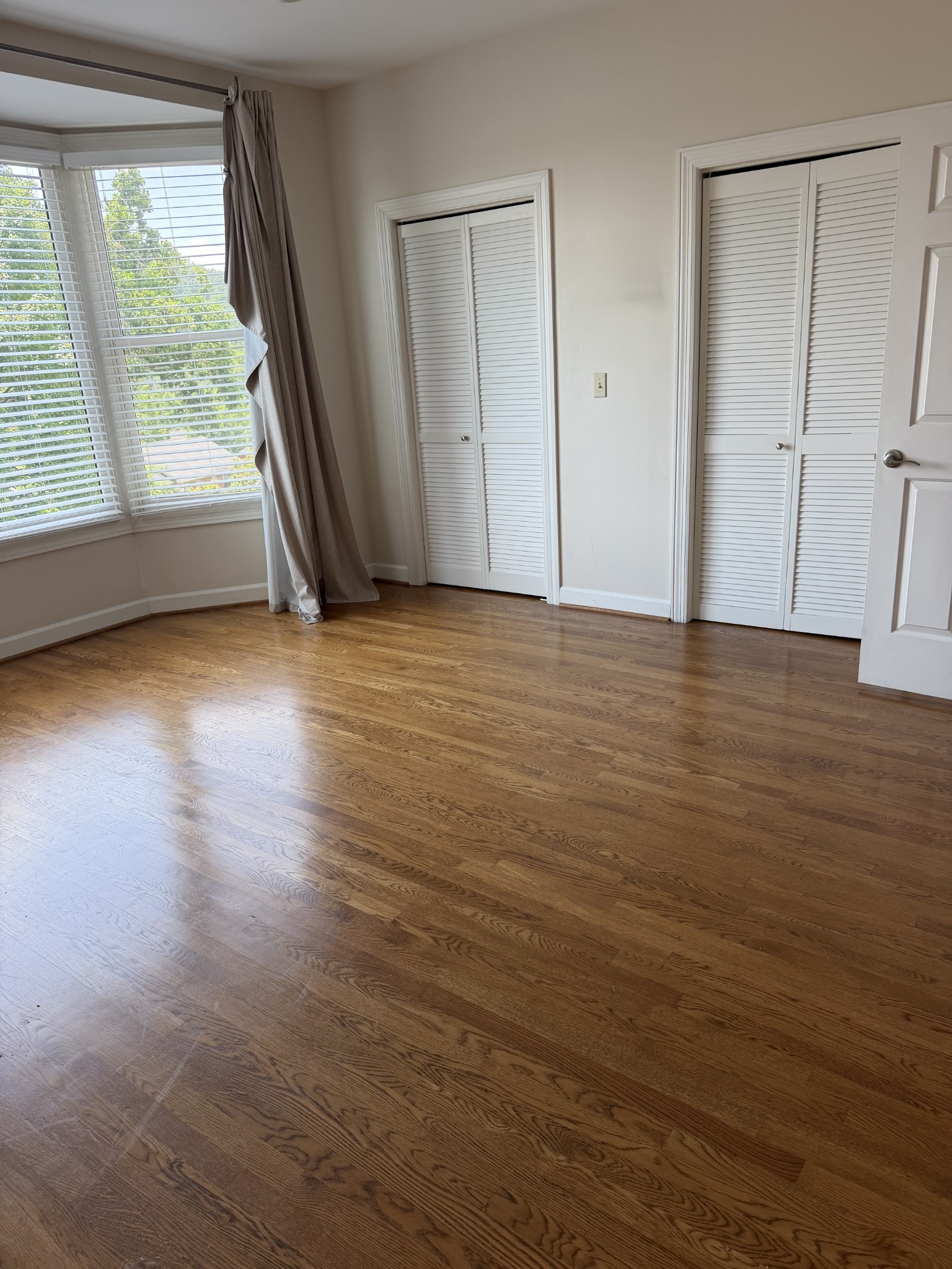 354 Ardsley Pl