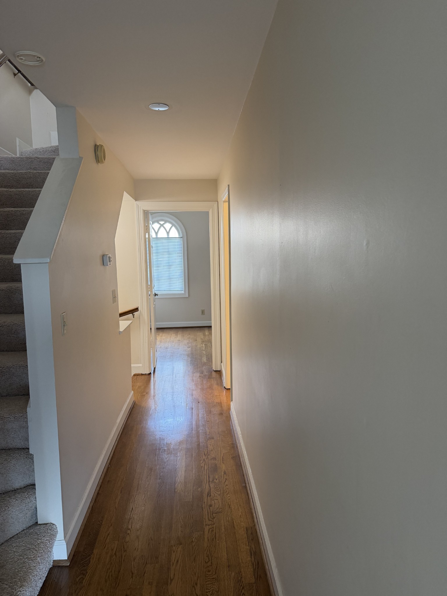 354 Ardsley Pl