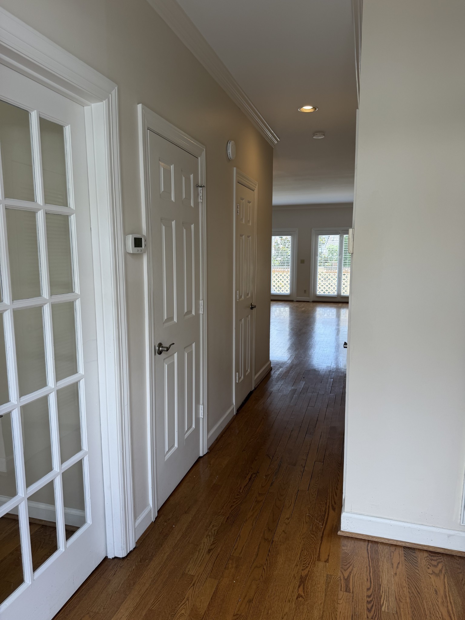 354 Ardsley Pl