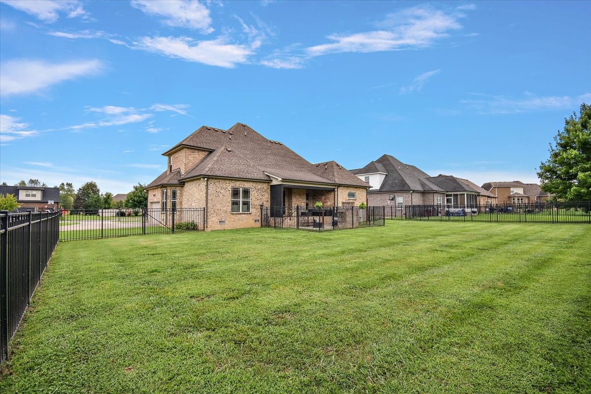 1219 Lewis Downs Dr
