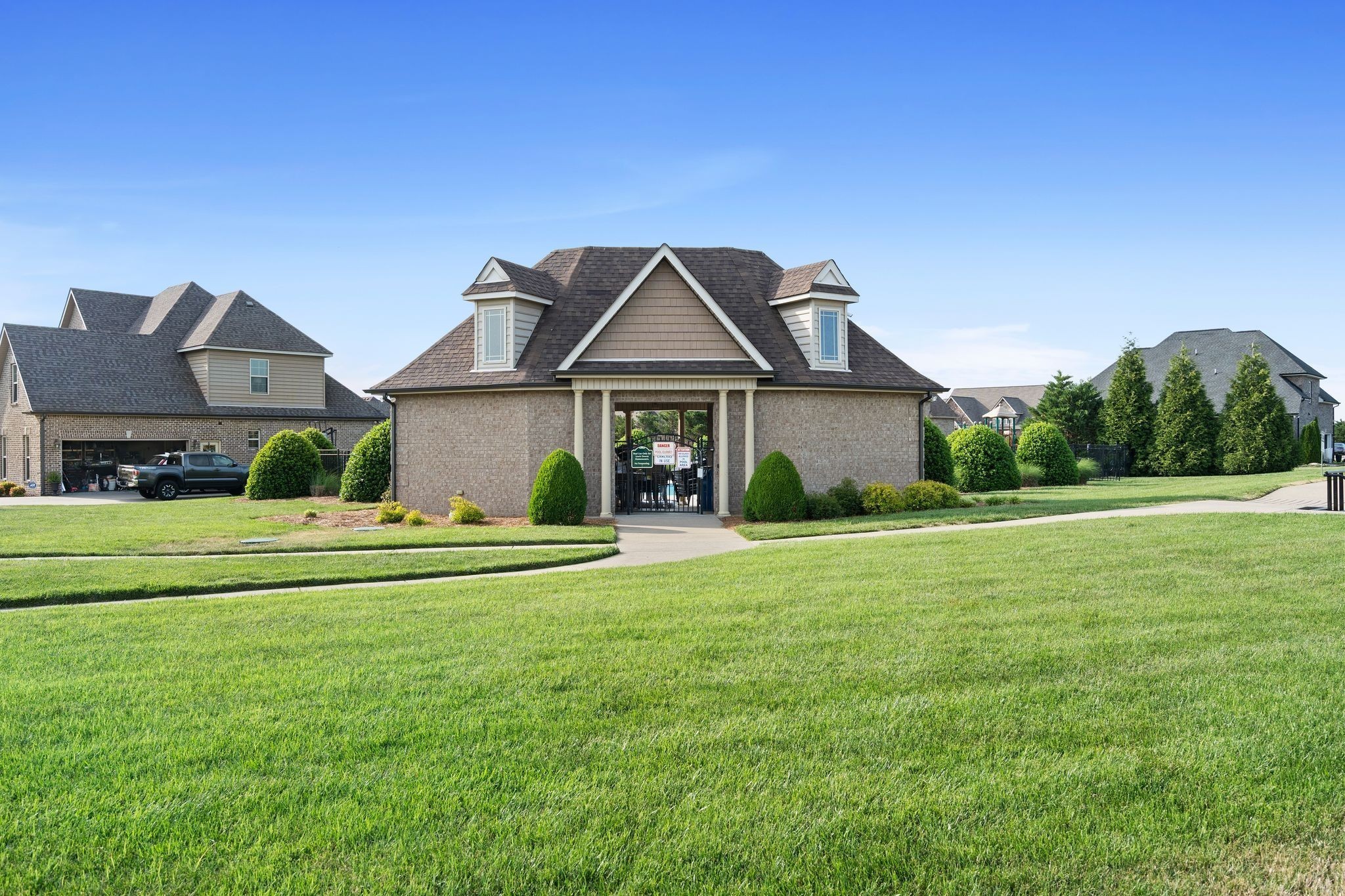 1219 Lewis Downs Dr