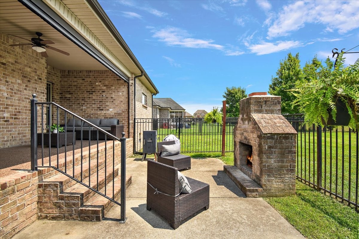 1219 Lewis Downs Dr