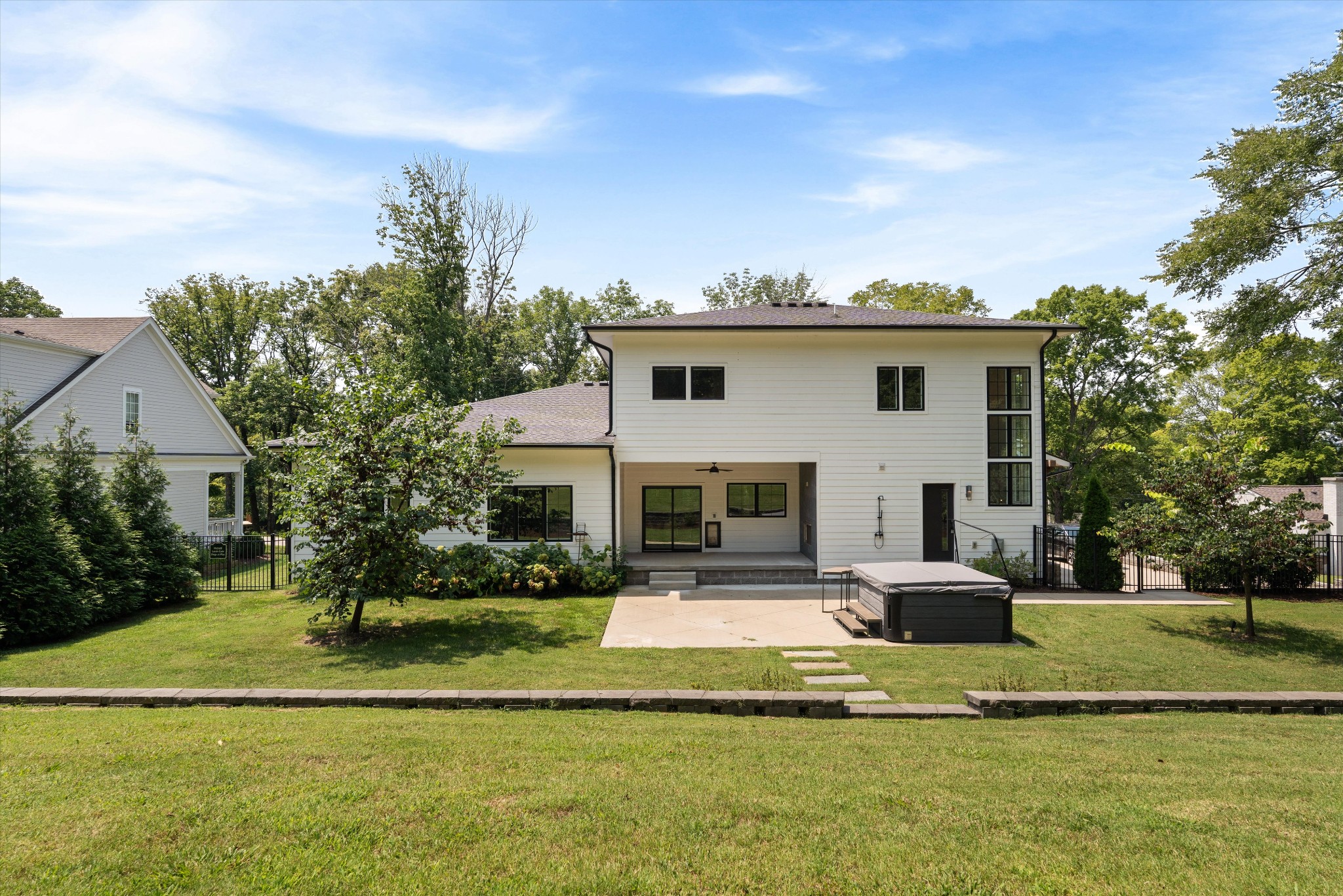 828 Russleo Dr