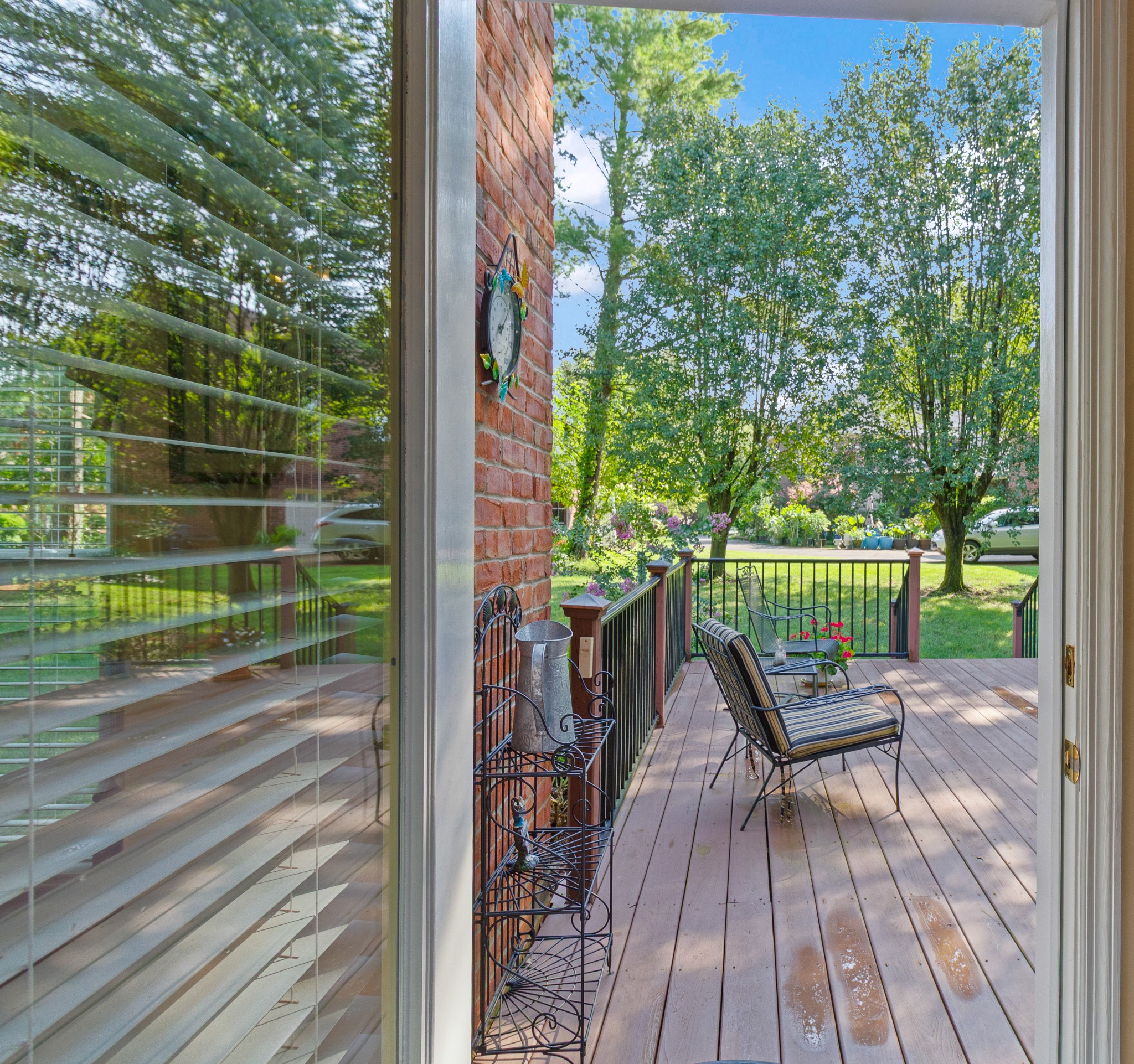 1415 Balmoral Way