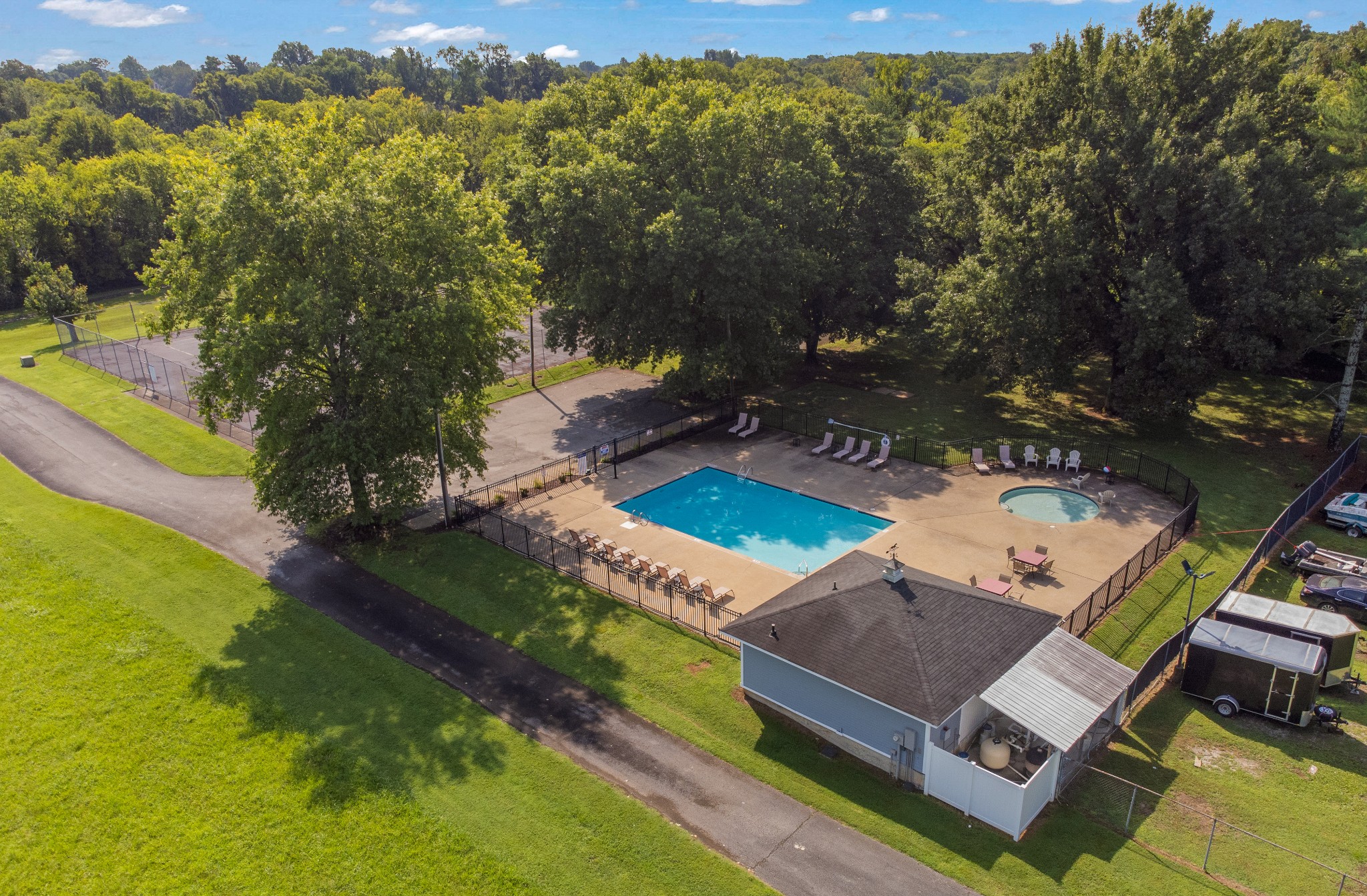 1415 Balmoral Way