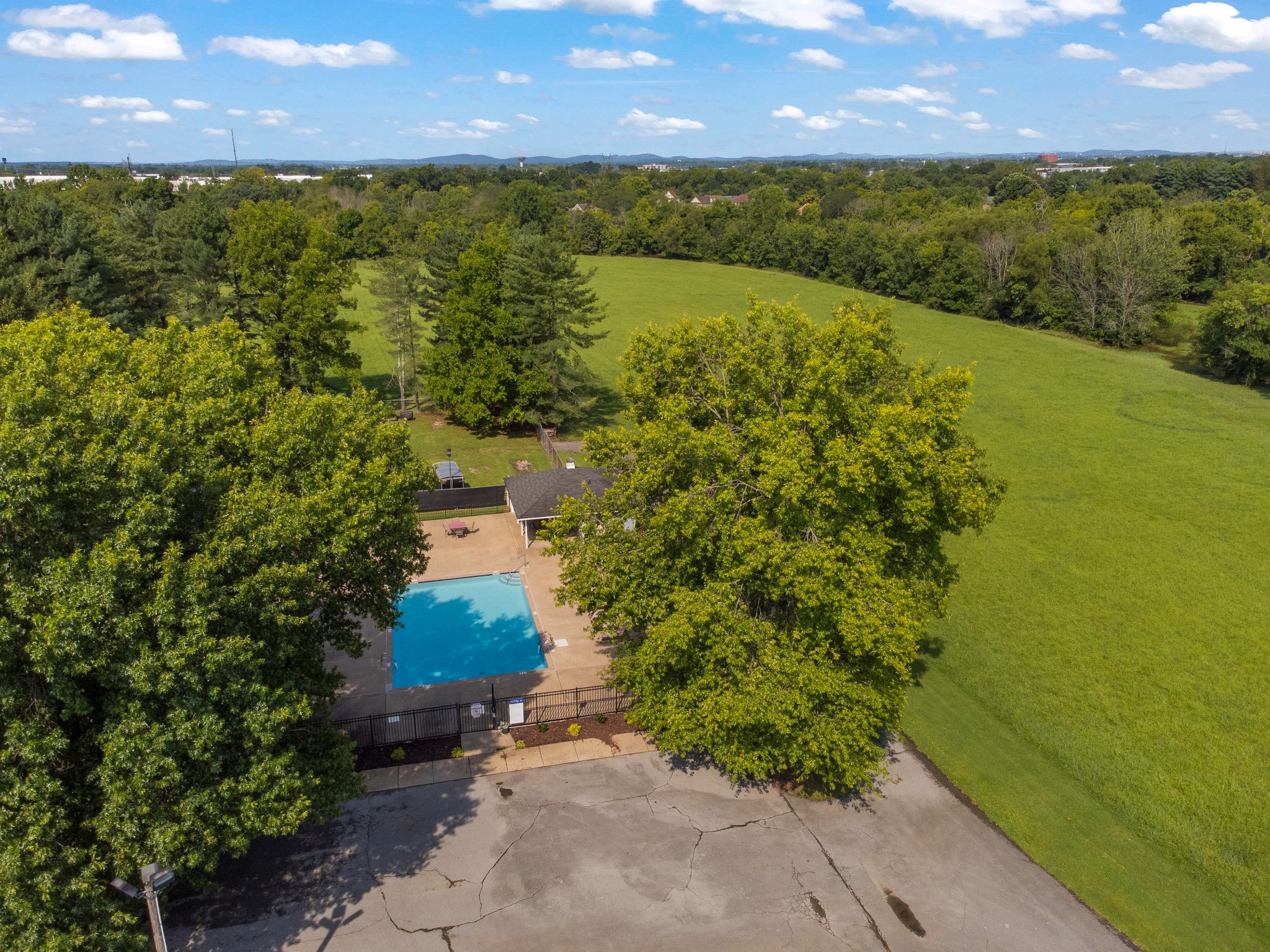 1415 Balmoral Way