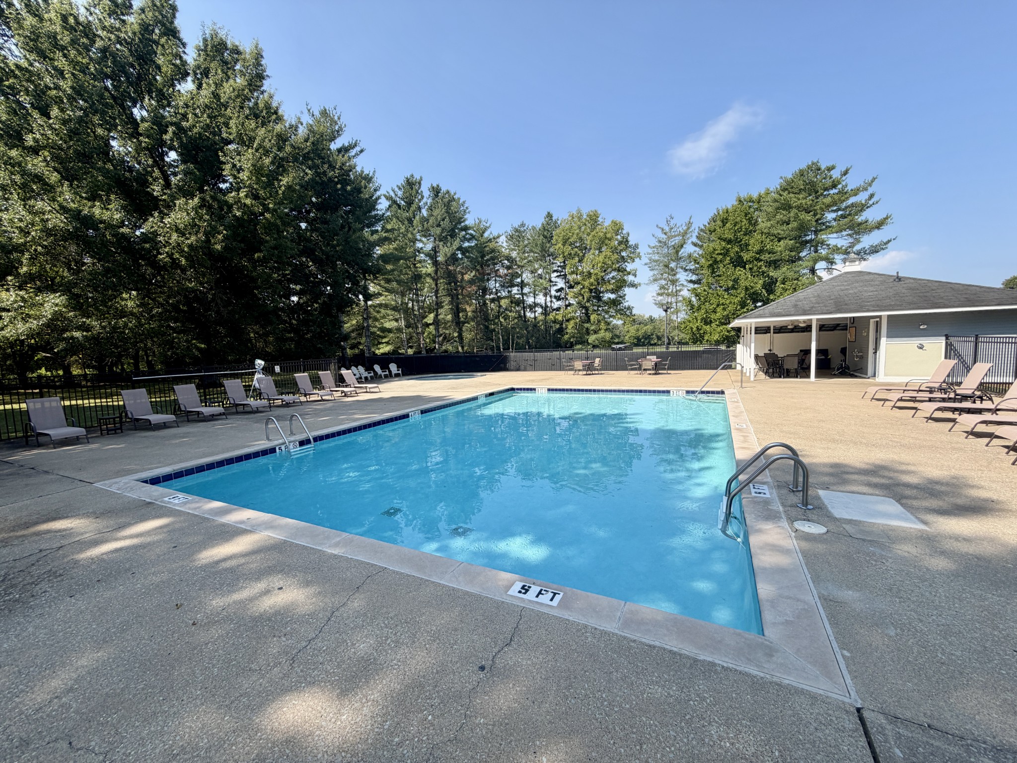 1415 Balmoral Way
