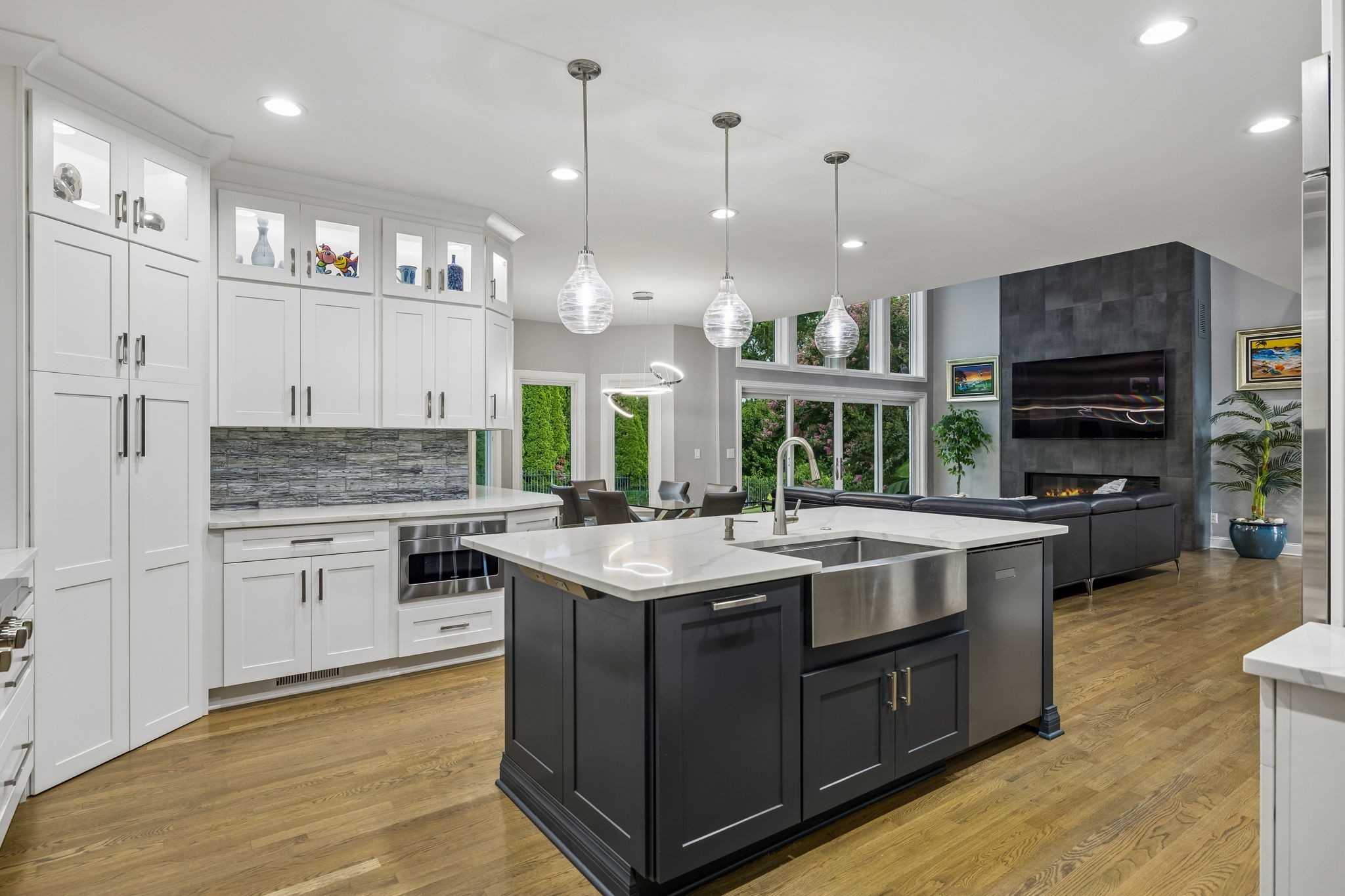 2112 Summer Hill Cir