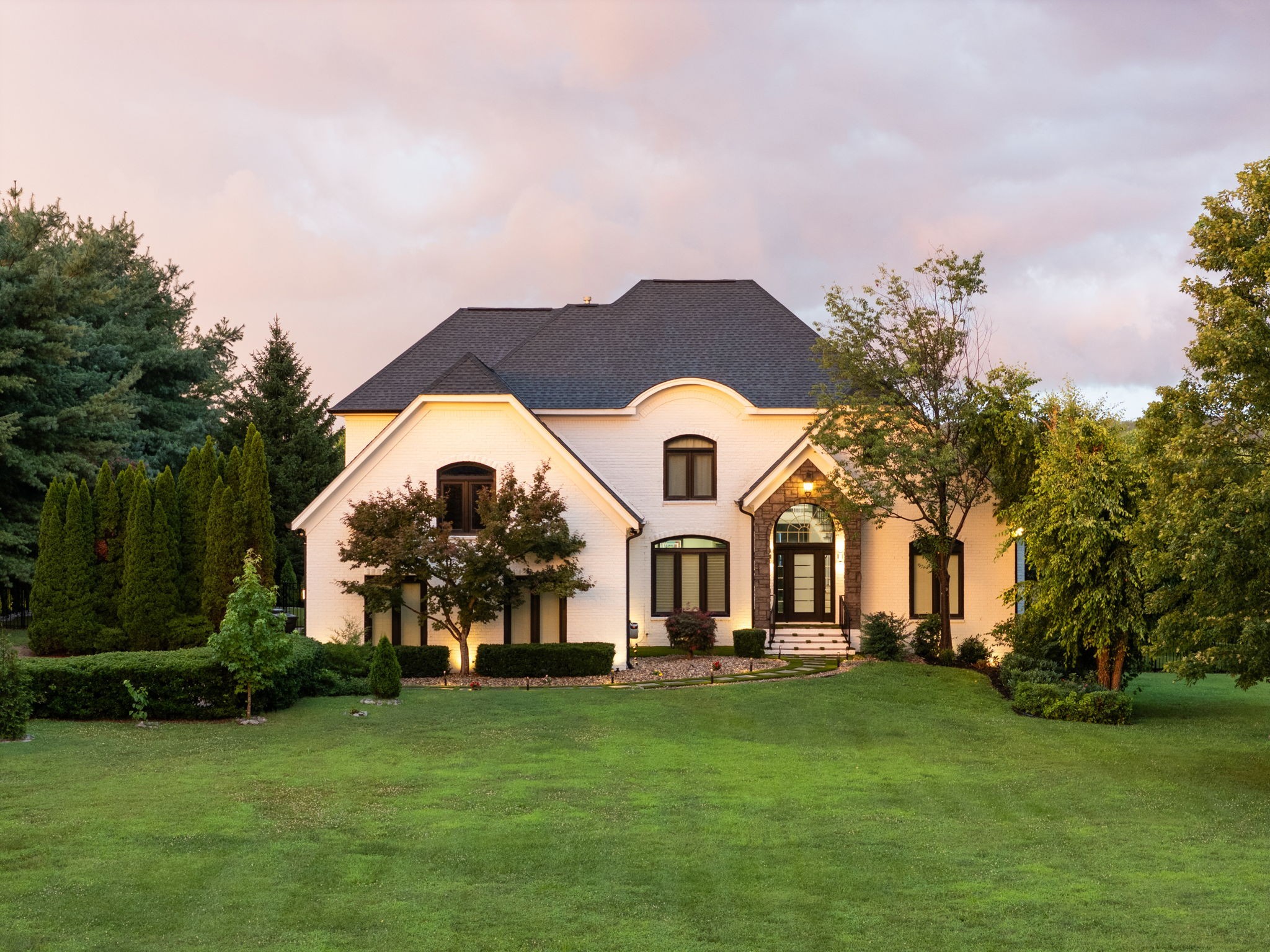 2112 Summer Hill Cir