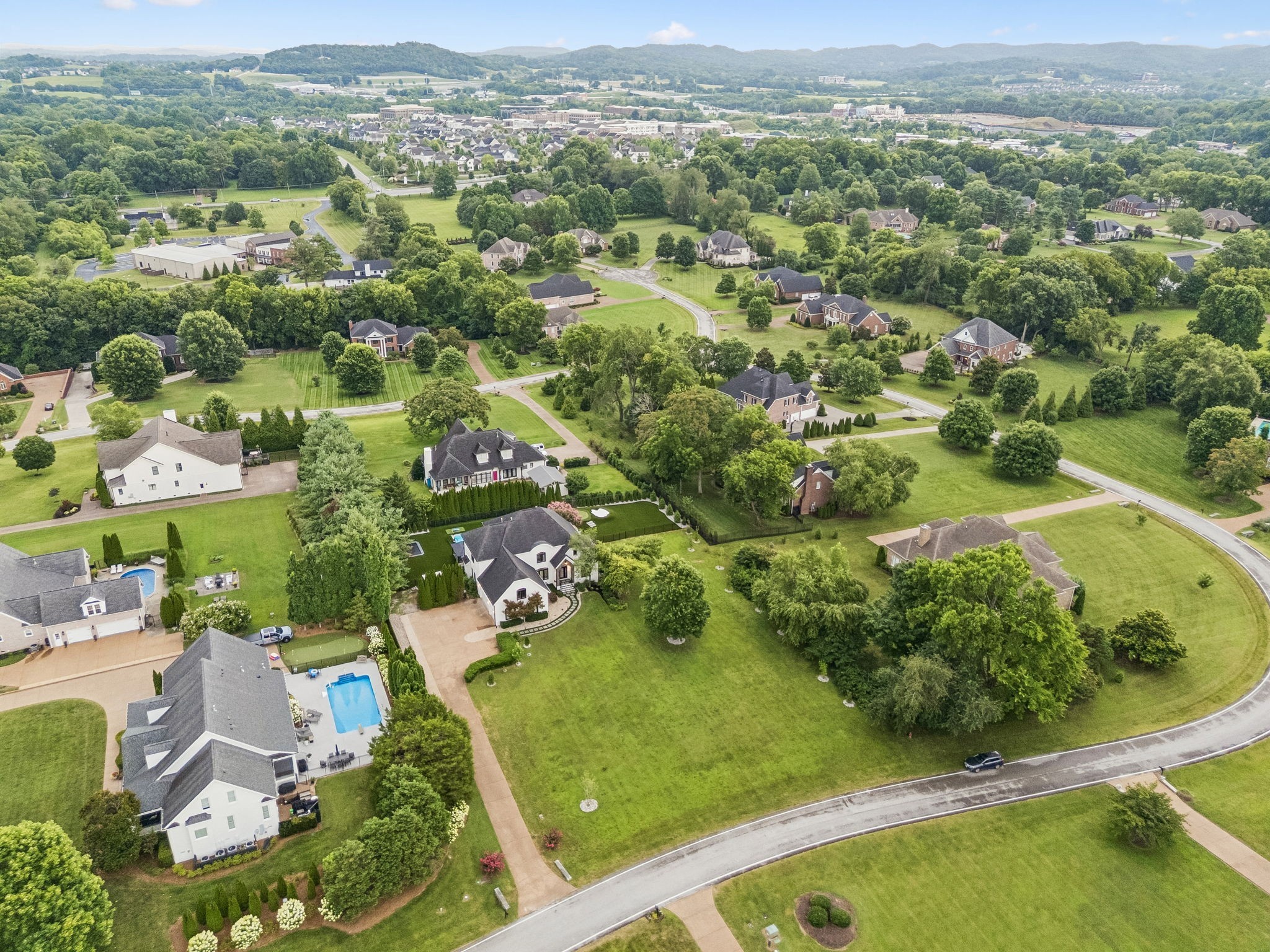 2112 Summer Hill Cir