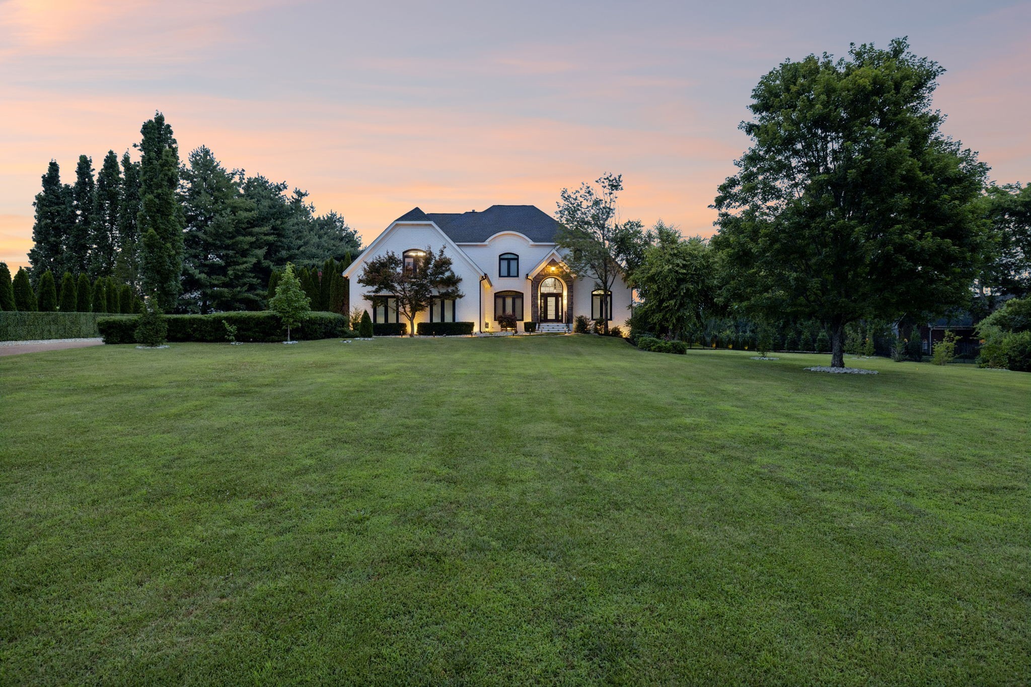 2112 Summer Hill Cir