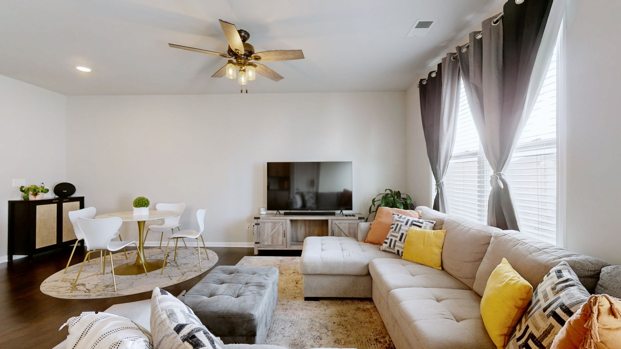 4285 Grapevine Loop