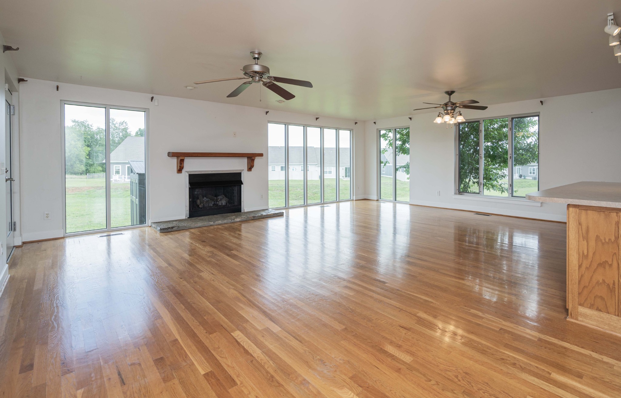 420 Multrees Pl