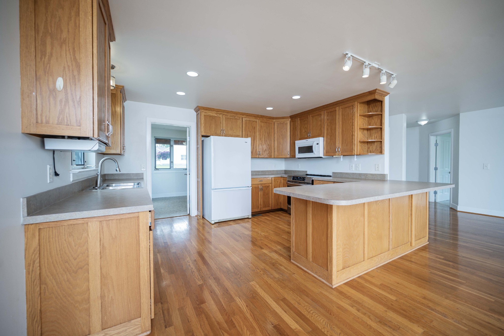 420 Multrees Pl